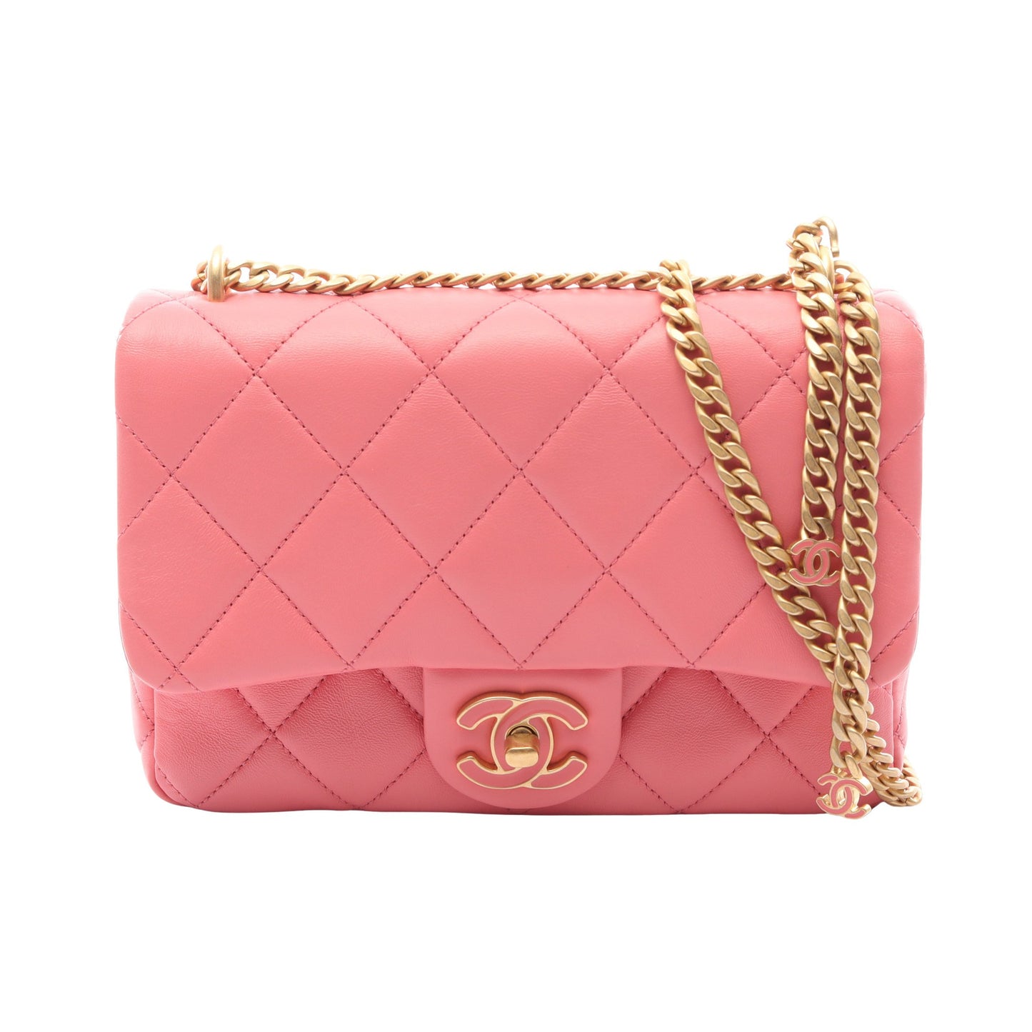 マトラッセ チェーンショルダーバッグ ラムスキン ピンク ゴールド金具 シャネル バッグ CHANEL