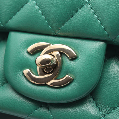ミニマトラッセ チェーンショルダーバッグ ラムスキン グリーン ゴールド金具 シャネル バッグ CHANEL