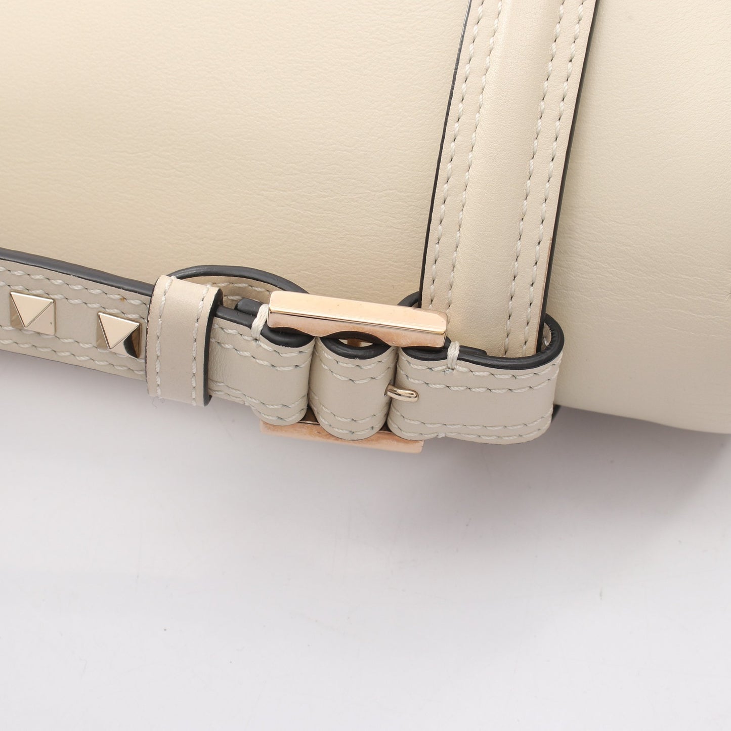 Cabana スタッズ 2WAY ショルダーバッグ レザー アイボリー ヴァレンティノガラヴァーニ バッグ VALENTINO GARAVANI