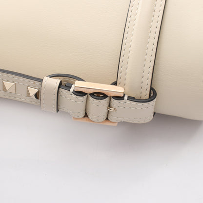 Cabana スタッズ 2WAY ショルダーバッグ レザー アイボリー ヴァレンティノガラヴァーニ バッグ VALENTINO GARAVANI