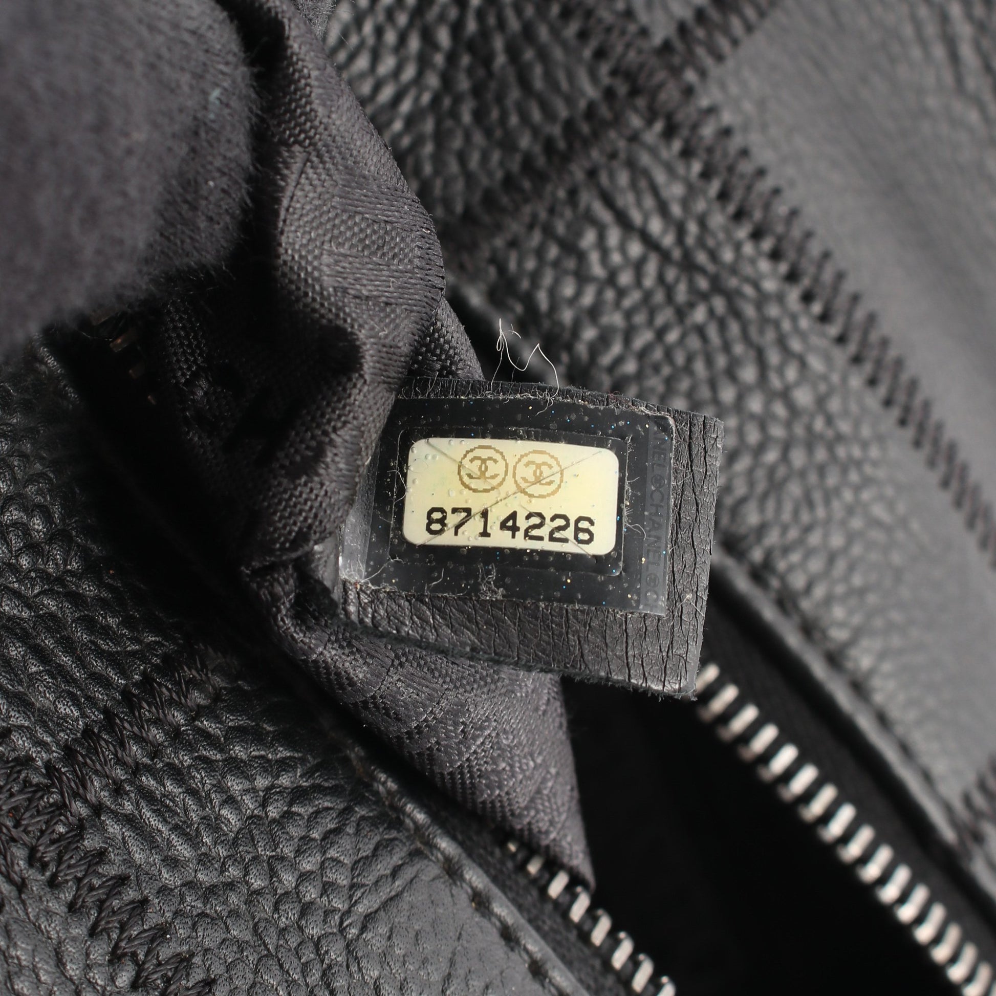 チョコバー ハンドバッグ ミニボストンバッグ キャビアスキン ブラック シルバー金具 シャネル バッグ CHANEL