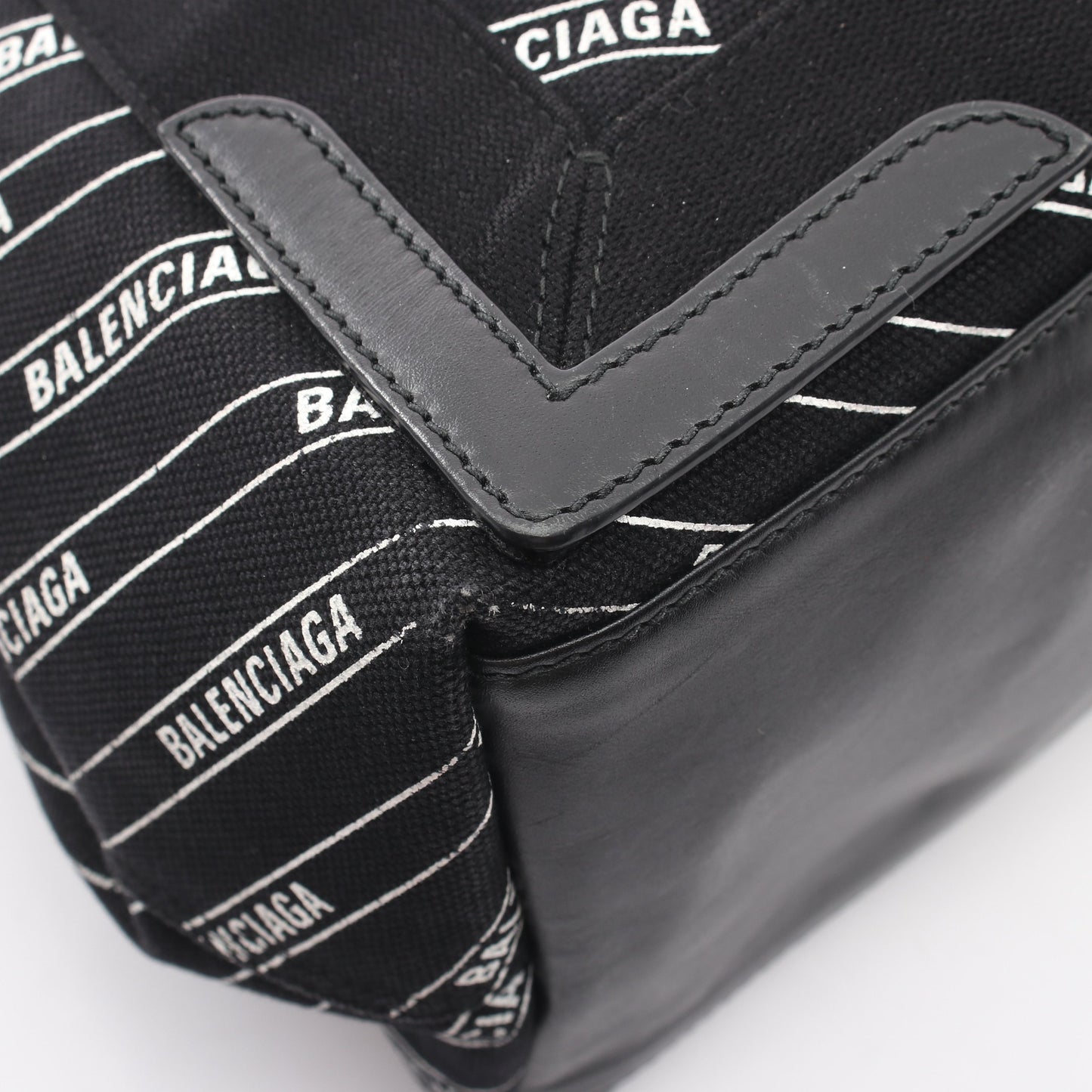NAVY CABAS S ネイビーカバ ハンドバッグ トートバッグ キャンバス レザー ブラック ホワイト バレンシアガ バッグ BALENCIAGA