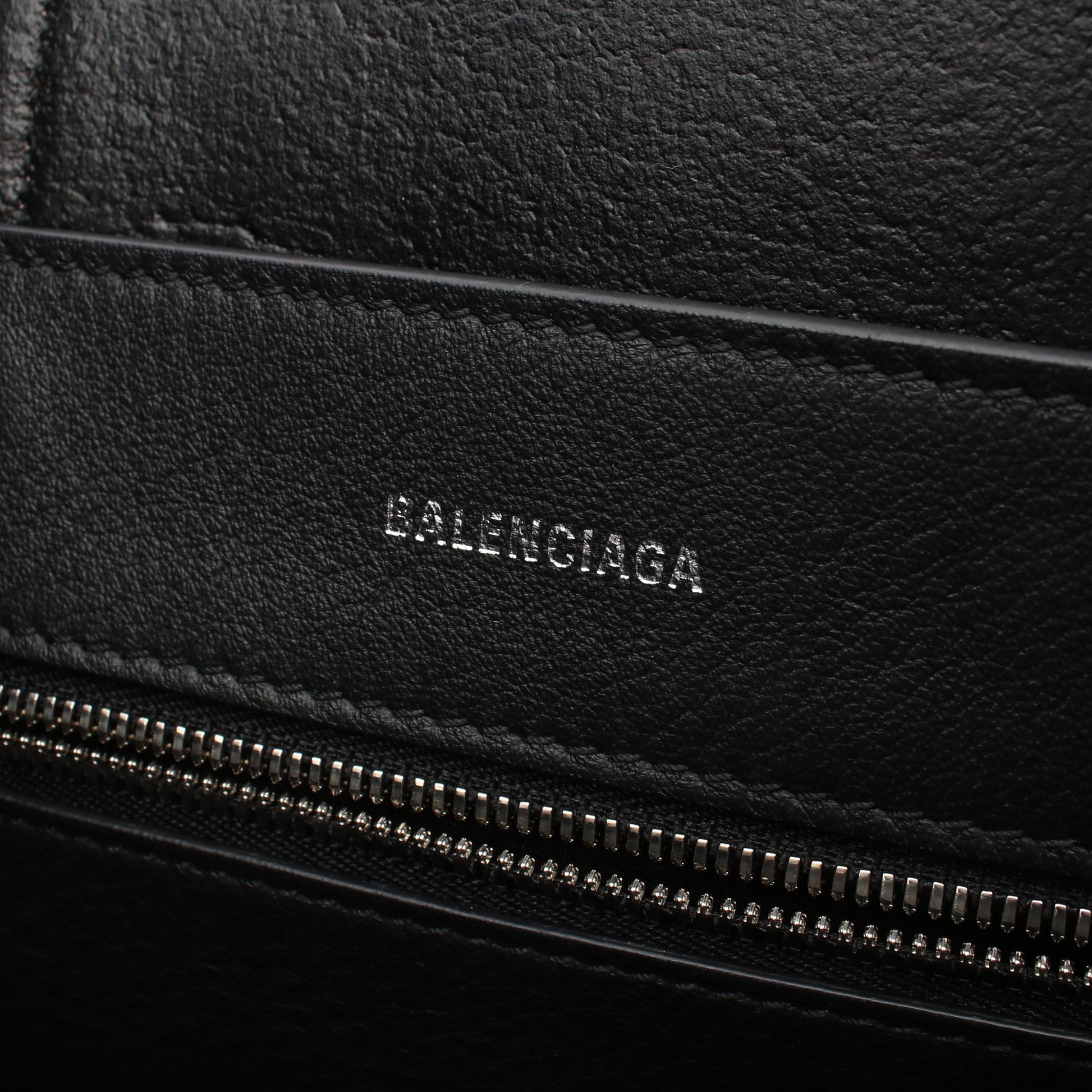 EVERYDAY TOTE XS エブリデイ トート 2WAY ハンドバッグ トートバッグ レザー グレーベージュ バレンシアガ バッグ BALENCIAGA