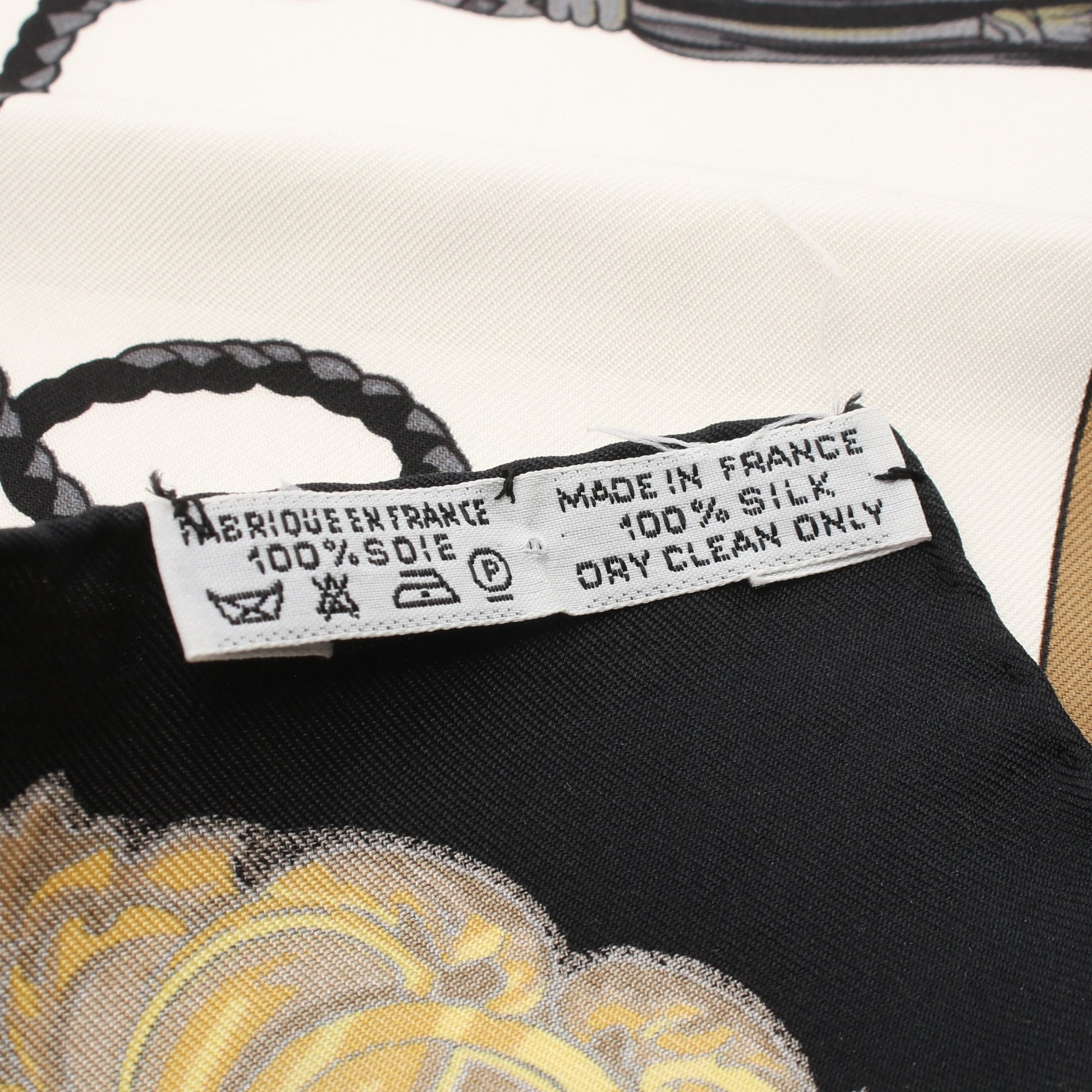 カレ90 LES CLES スカーフ シルク ブラック オフホワイト イエロー エルメス 財布・小物 HERMES