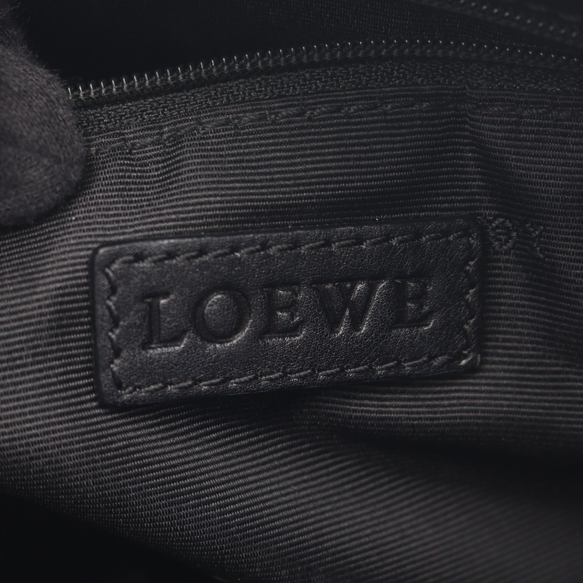 アナグラム ショルダーバッグ レザー ブラック ロエベ バッグ LOEWE