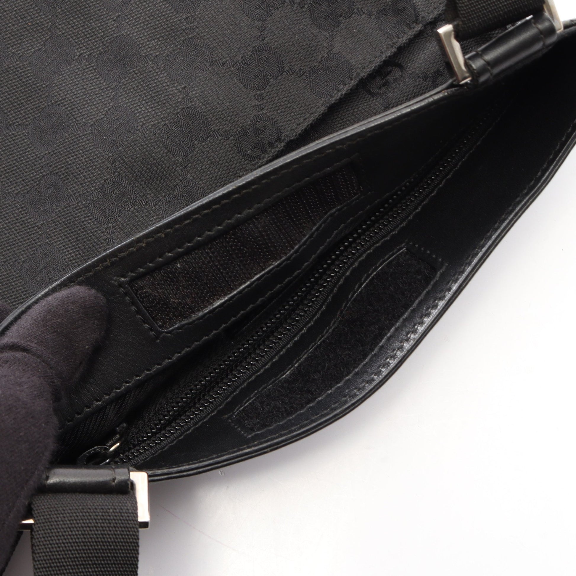GGキャンバス ショルダーバッグ キャンバス レザー ブラック グッチ バッグ GUCCI