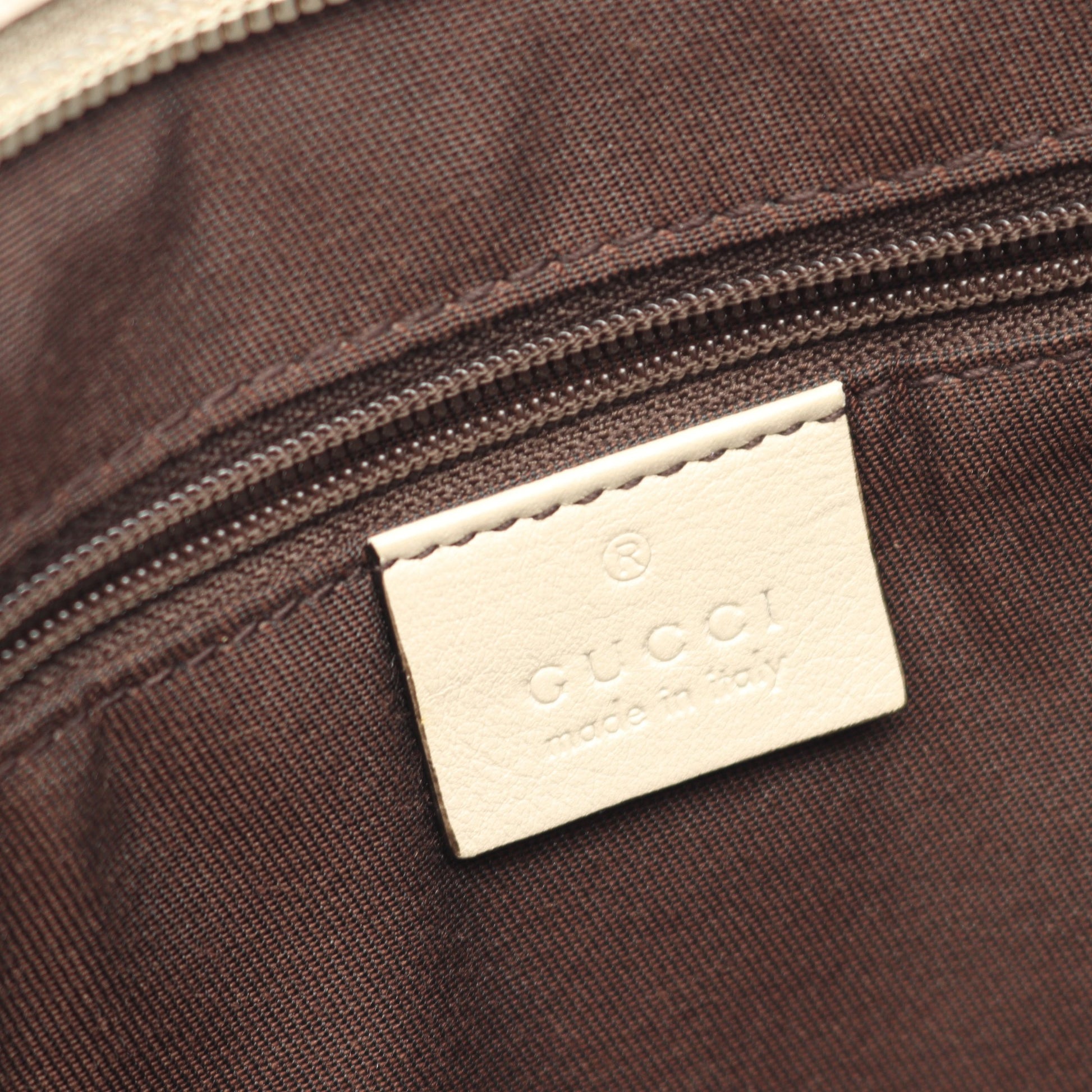 GGキャンバス ショルダーバッグ キャンバス レザー ベージュ アイボリー グッチ バッグ GUCCI