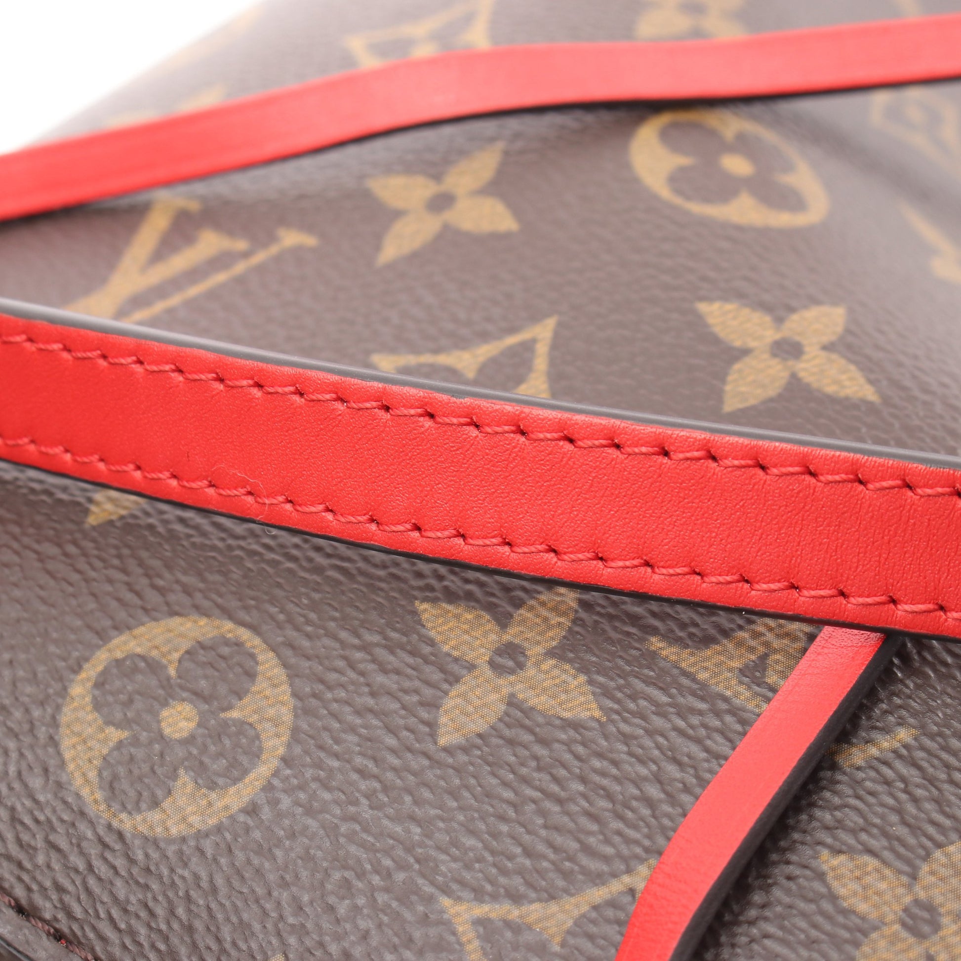ネオノエ モノグラム コクリコ ショルダーバッグ PVC レザー ブラウン レッド ルイヴィトン バッグ LOUIS VUITTON
