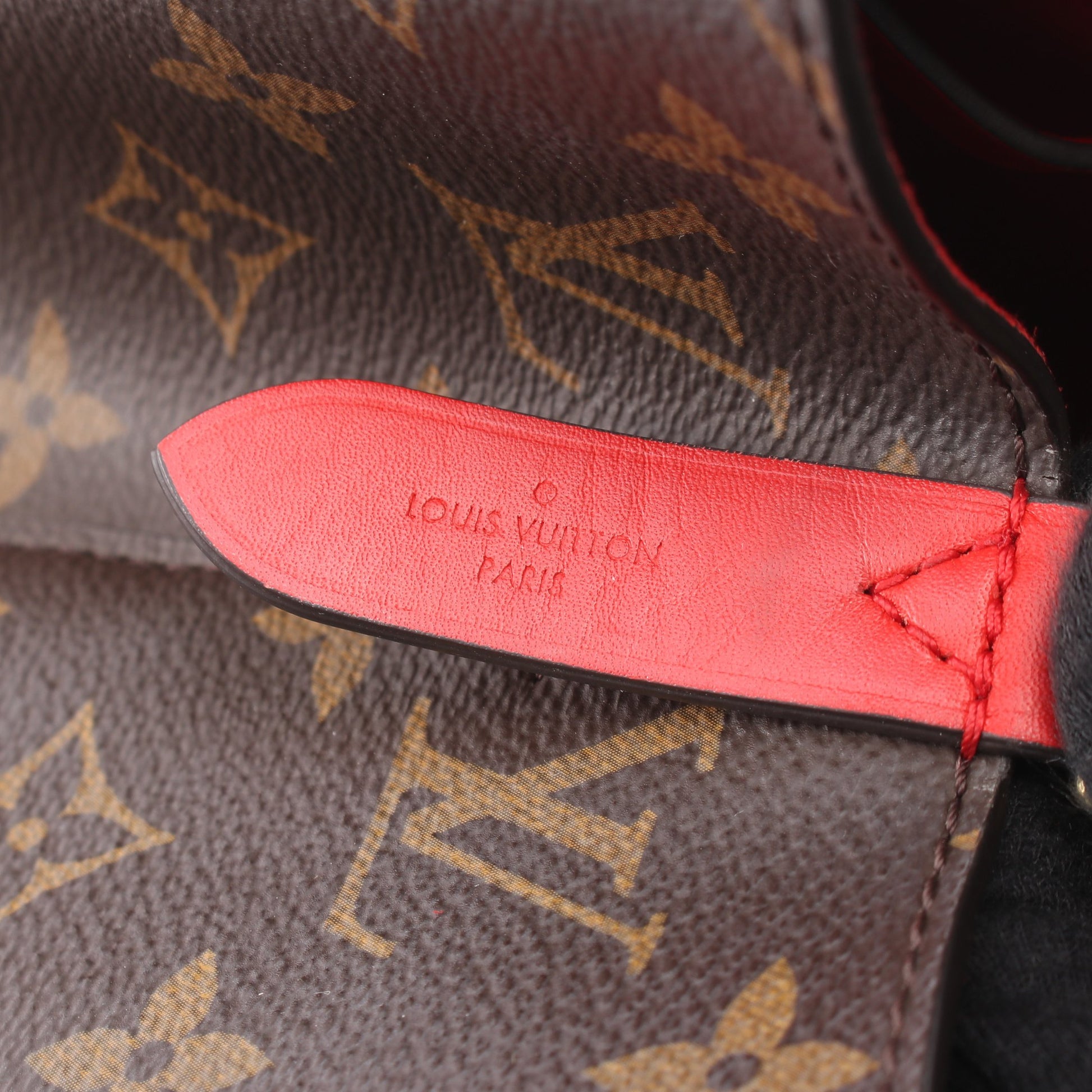 ネオノエ モノグラム コクリコ ショルダーバッグ PVC レザー ブラウン レッド ルイヴィトン バッグ LOUIS VUITTON