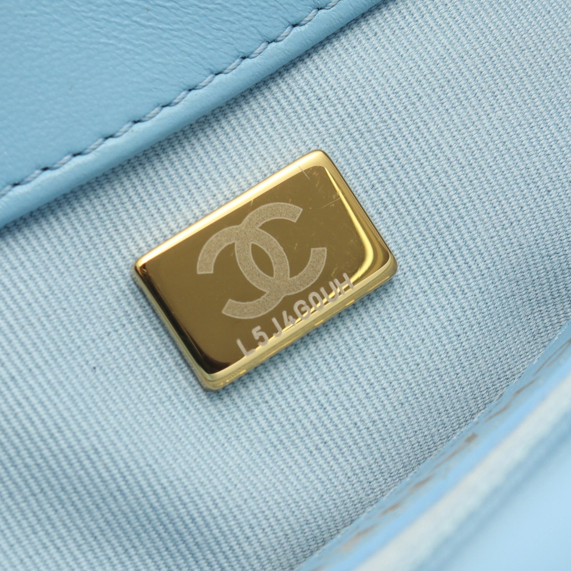 マトラッセ チェーンショルダーバッグ ラムスキン ライトブルー ゴールド金具 シャネル バッグ CHANEL