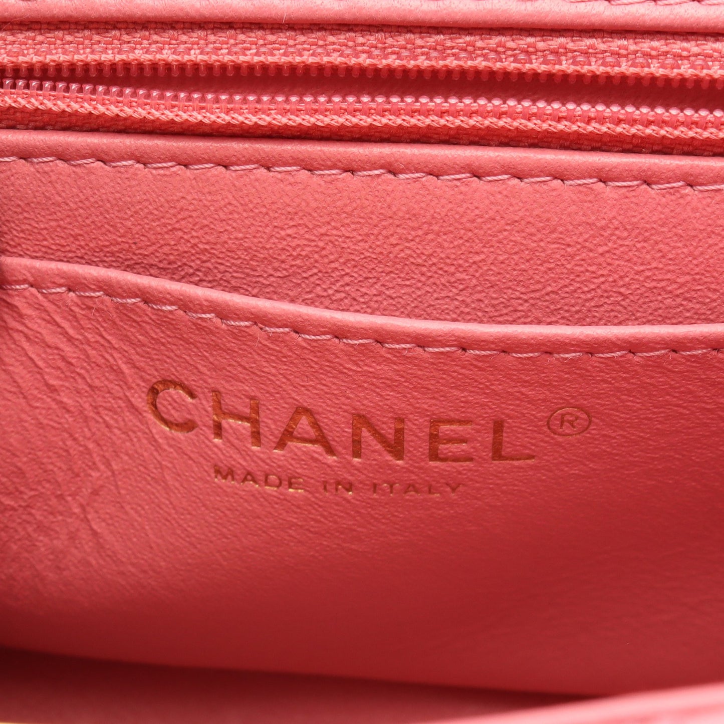 ミニマトラッセ チェーンショルダーバッグ ラムスキン ピンク ゴールド金具 シャネル バッグ CHANEL