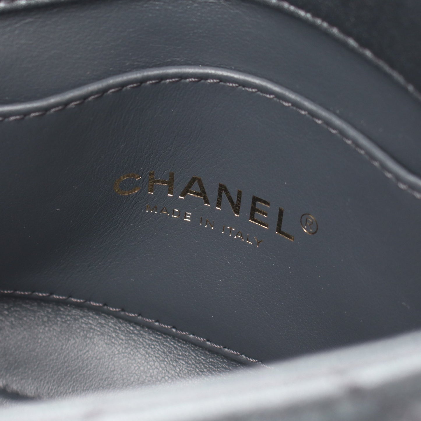 ミニマトラッセ メタリック チェーンショルダーバッグ ラムスキン グレー ゴールド金具 シャネル バッグ CHANEL