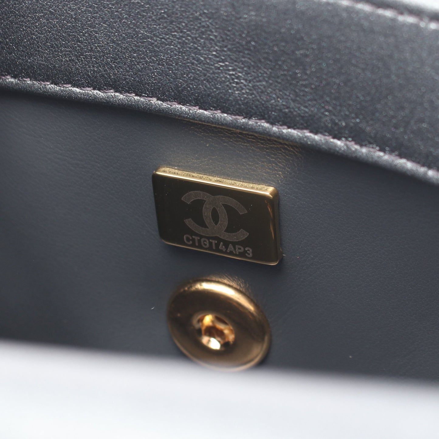 ミニマトラッセ メタリック チェーンショルダーバッグ ラムスキン グレー ゴールド金具 シャネル バッグ CHANEL