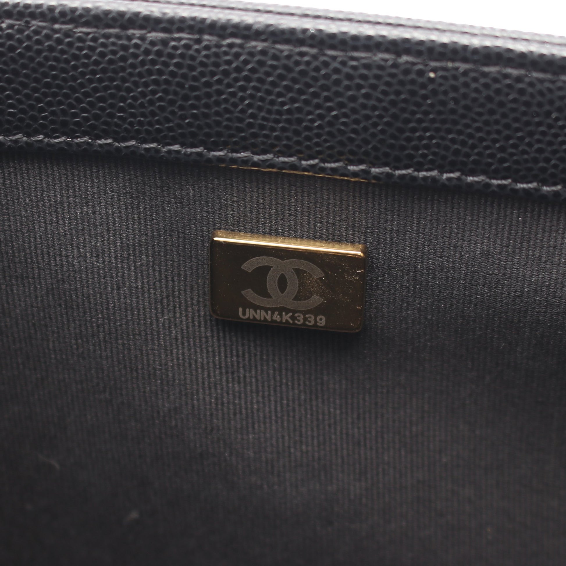 ボーイシャネル チェーンショルダーバッグ キャビアスキン ブラック アンティークゴールド金具 シャネル バッグ CHANEL