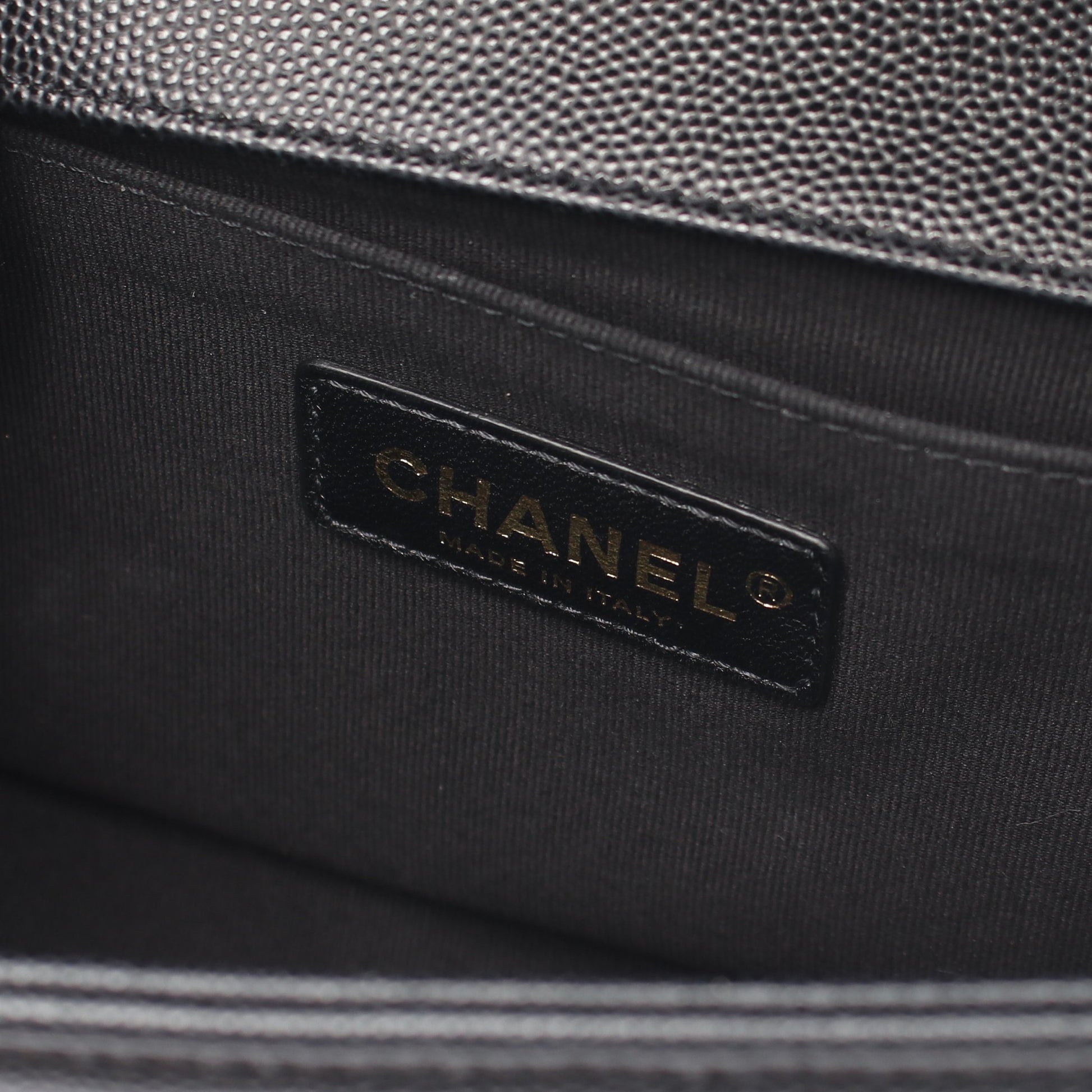 ボーイシャネル チェーンショルダーバッグ キャビアスキン ブラック アンティークゴールド金具 シャネル バッグ CHANEL