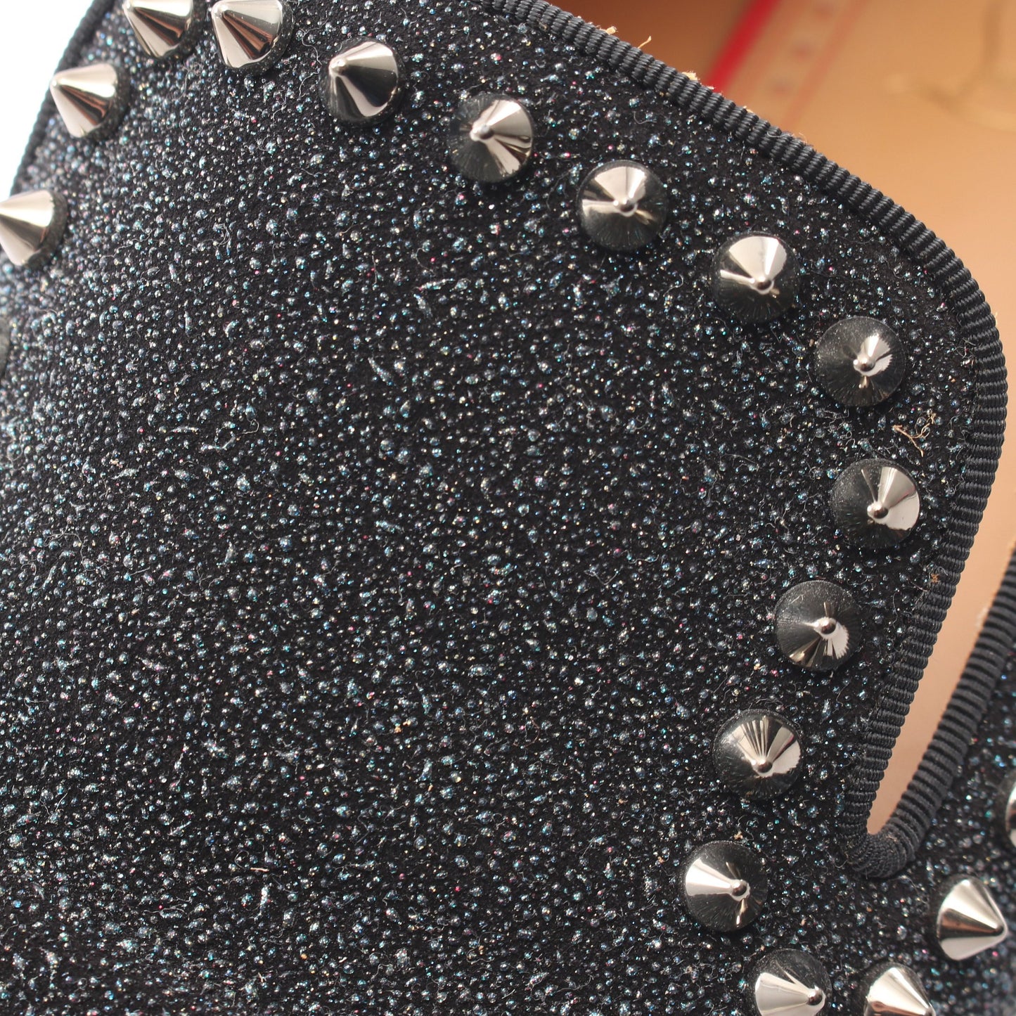 スパイクスタッズ スリッポン ファブリック ブラック クリスチャンルブタン シューズ Christian Louboutin