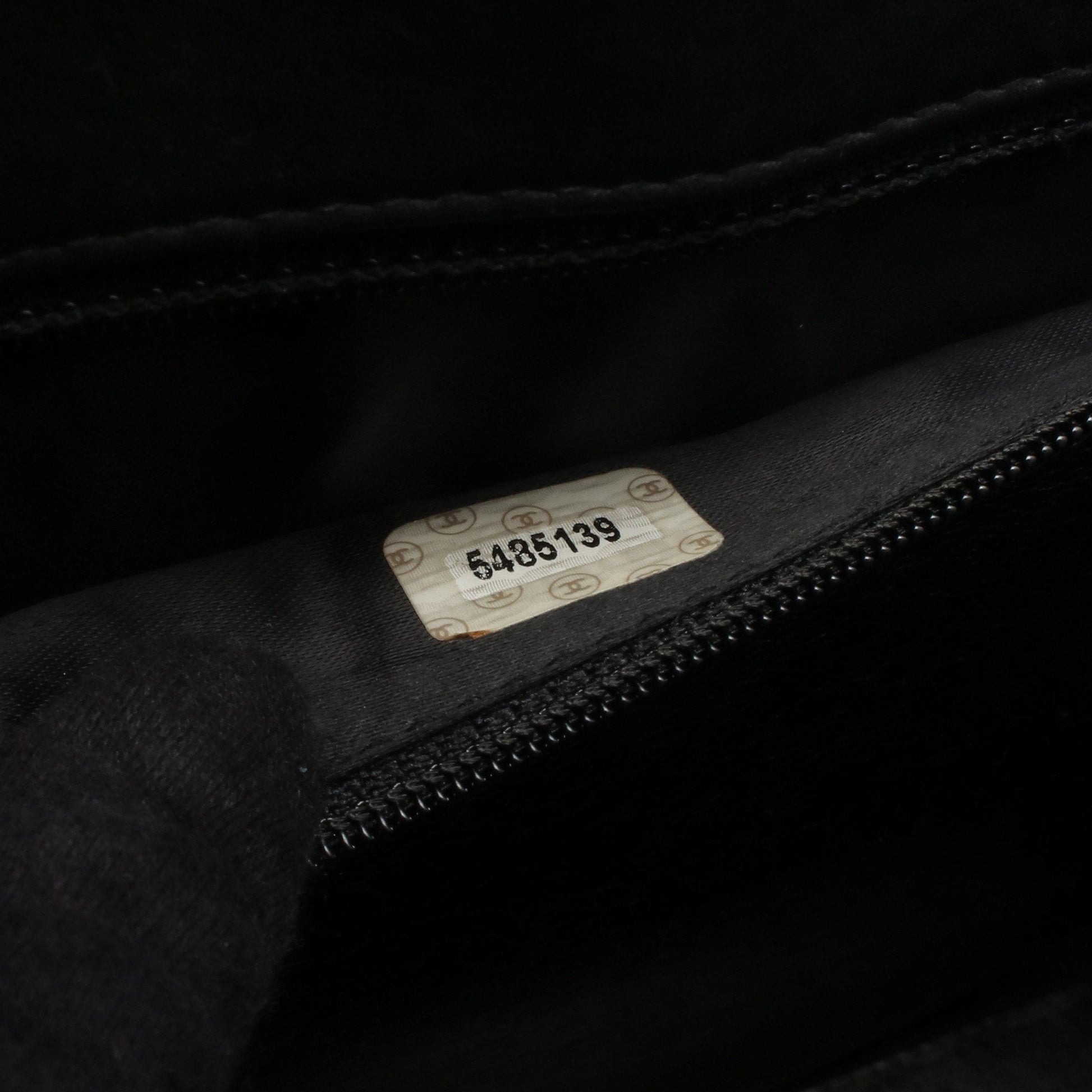 ループハンドル ハンドバッグ レザー ブラック ゴールド金具 シャネル バッグ CHANEL