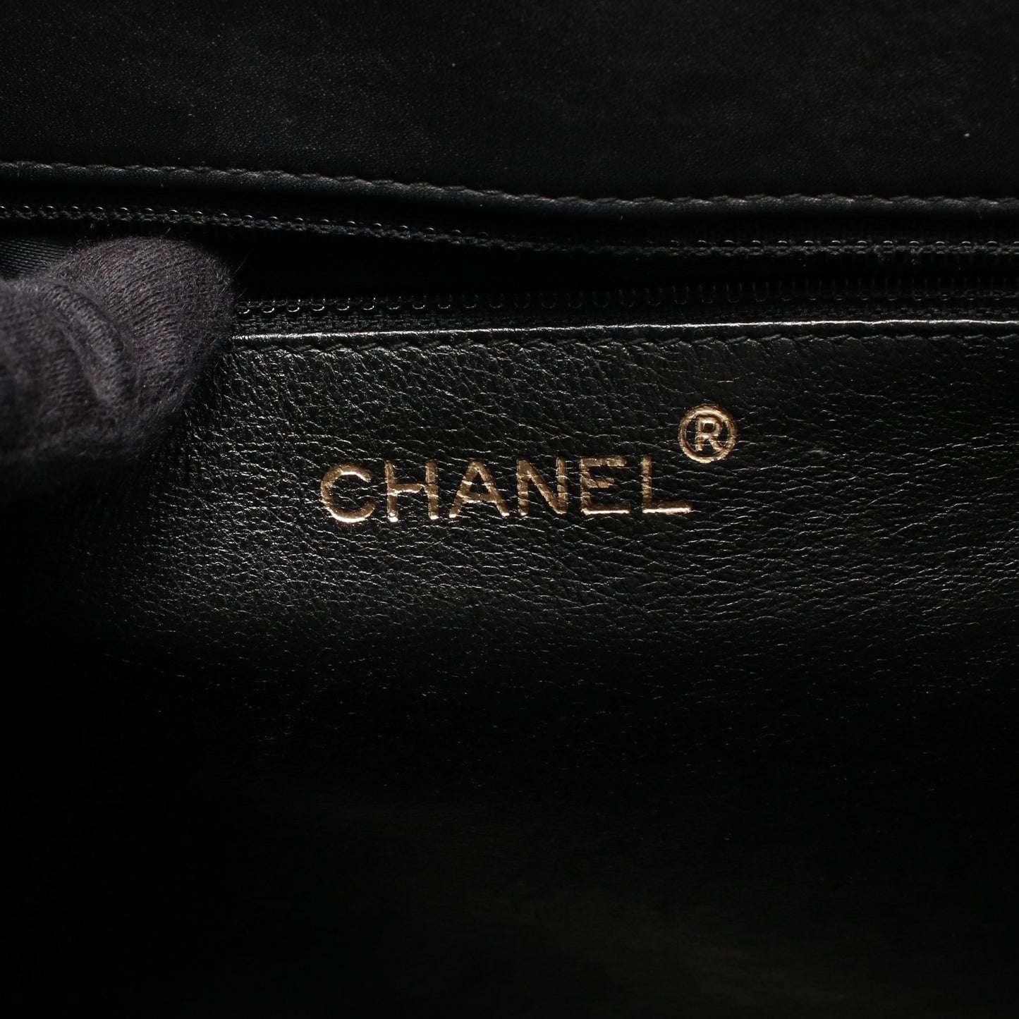ループハンドル ハンドバッグ レザー ブラック ゴールド金具 シャネル バッグ CHANEL