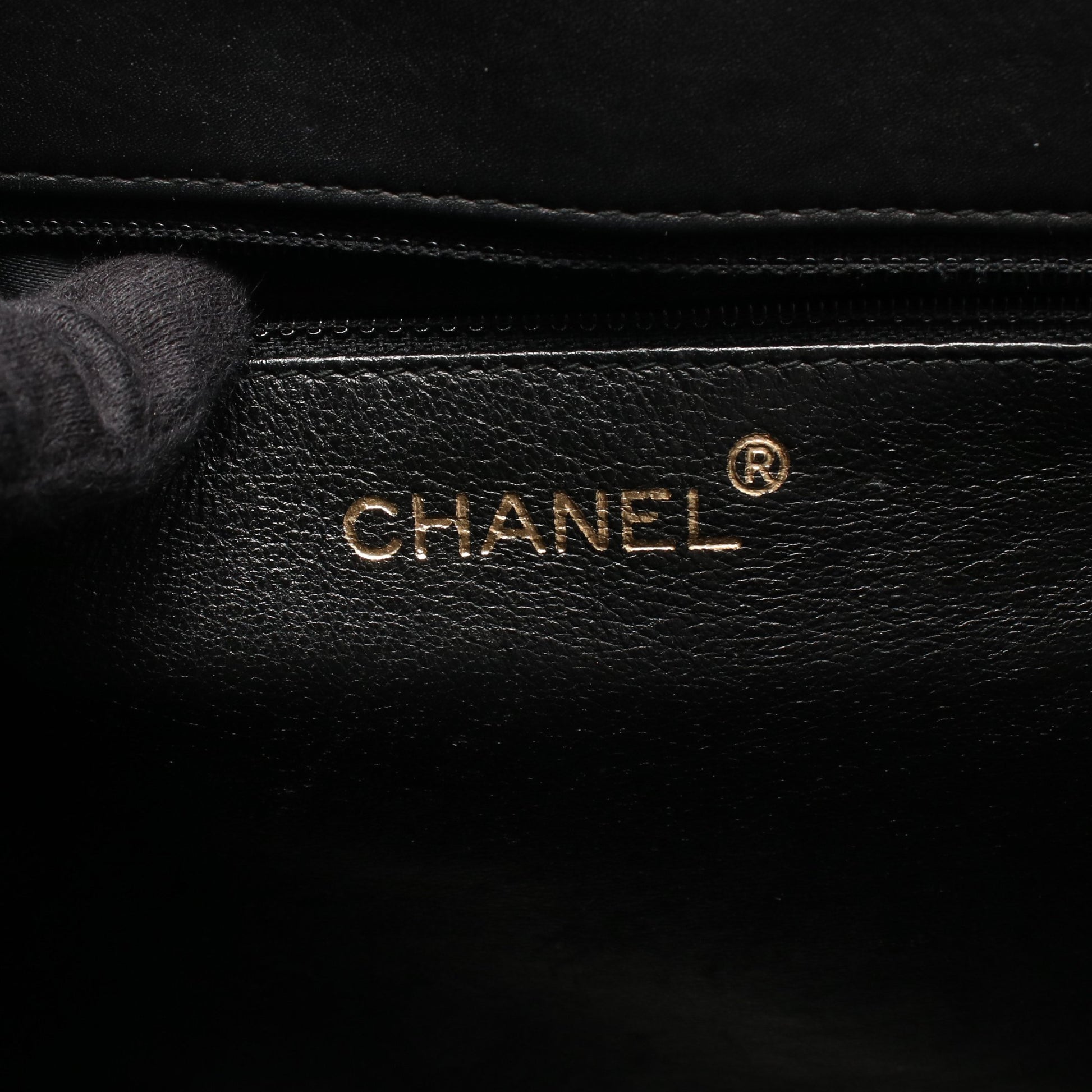 ループハンドル ハンドバッグ レザー ブラック ゴールド金具 シャネル バッグ CHANEL