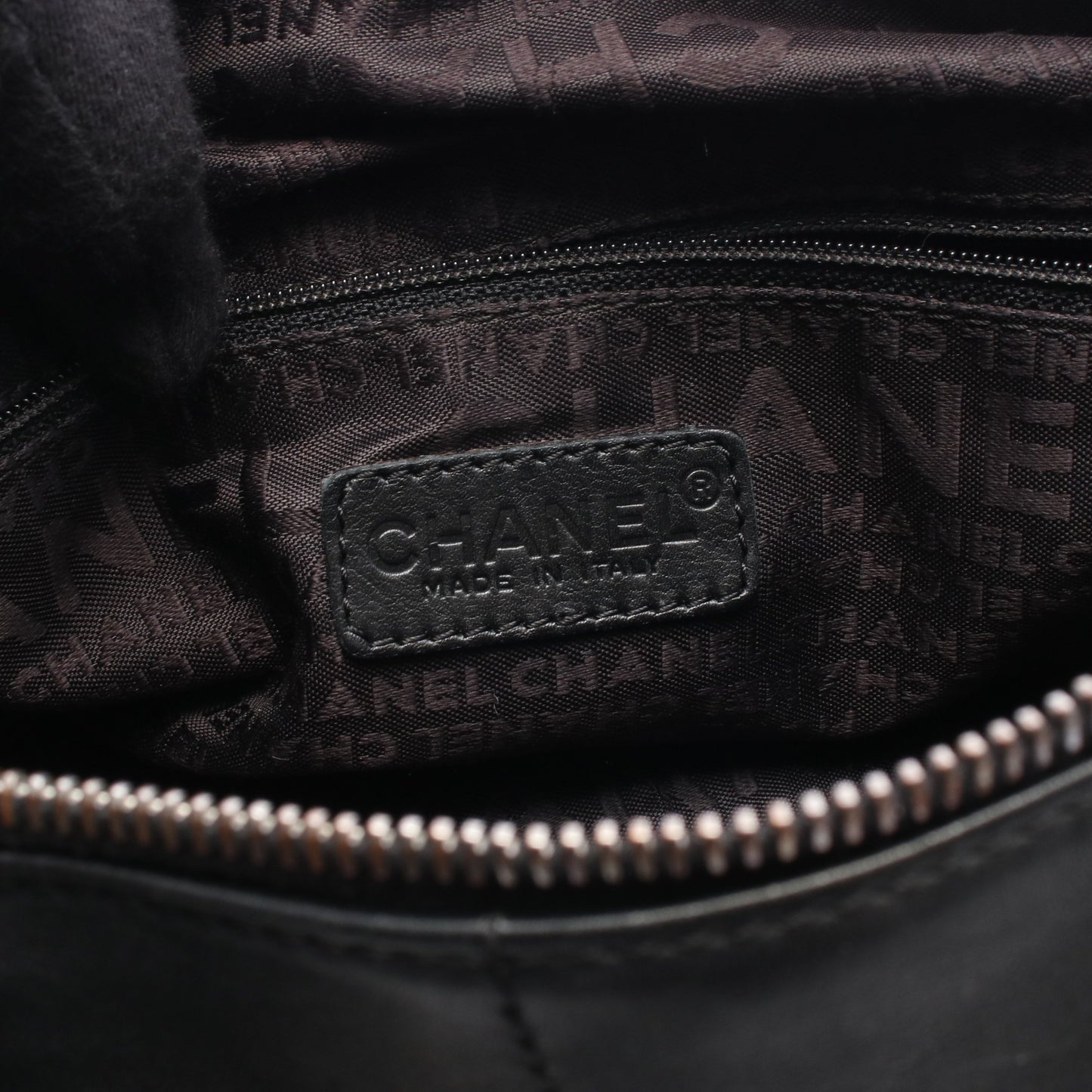チョコバー ミニボストンバッグ ラムスキン ブラック シルバー金具 シャネル バッグ CHANEL