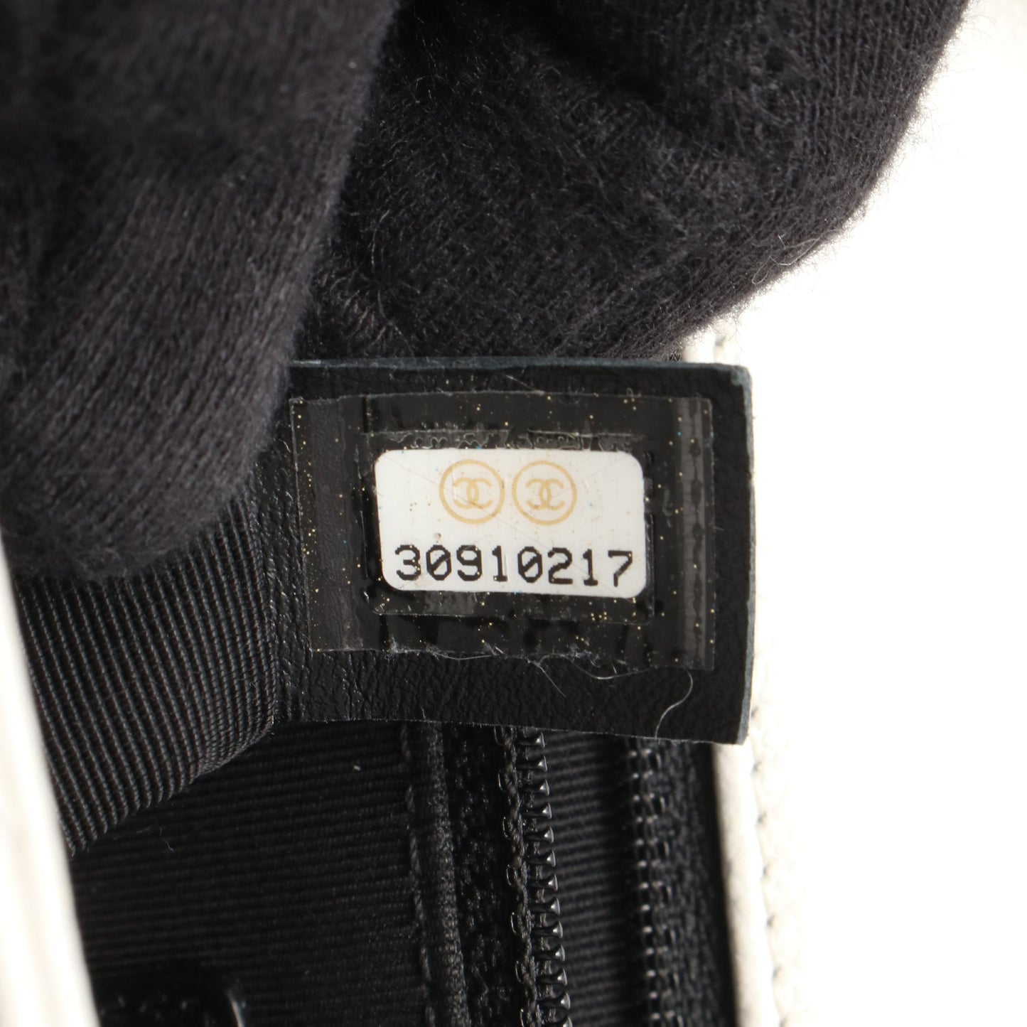マトラッセ プラチェーン ショルダーバッグ キャビアスキン ホワイト シルバー金具 シャネル バッグ CHANEL