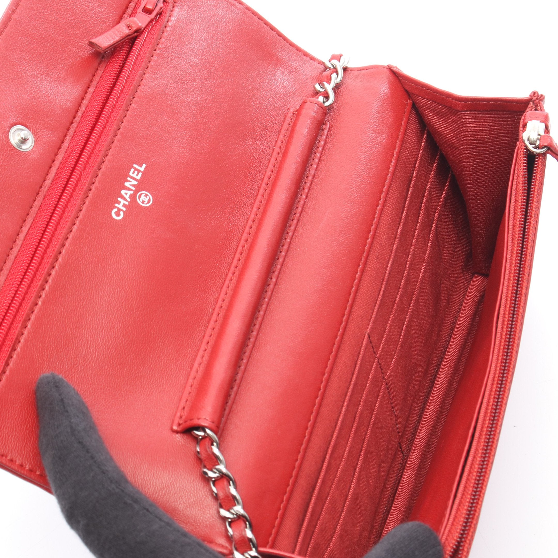 マトラッセ チェーンショルダーバッグ ラムスキン レッド シルバー金具