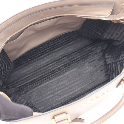 2WAY ハンドバッグ サフィアーノレザー レザー グレーベージュ プラダ バッグ PRADA