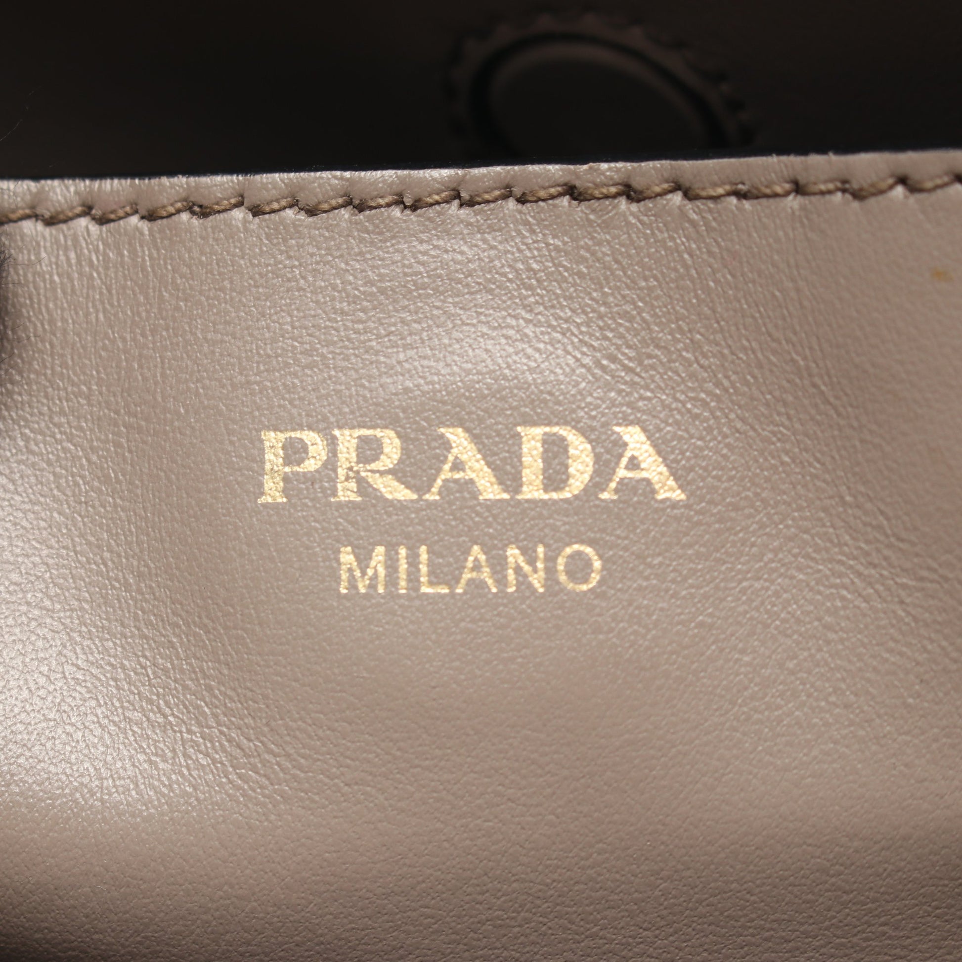 2WAY ハンドバッグ サフィアーノレザー レザー グレーベージュ プラダ バッグ PRADA