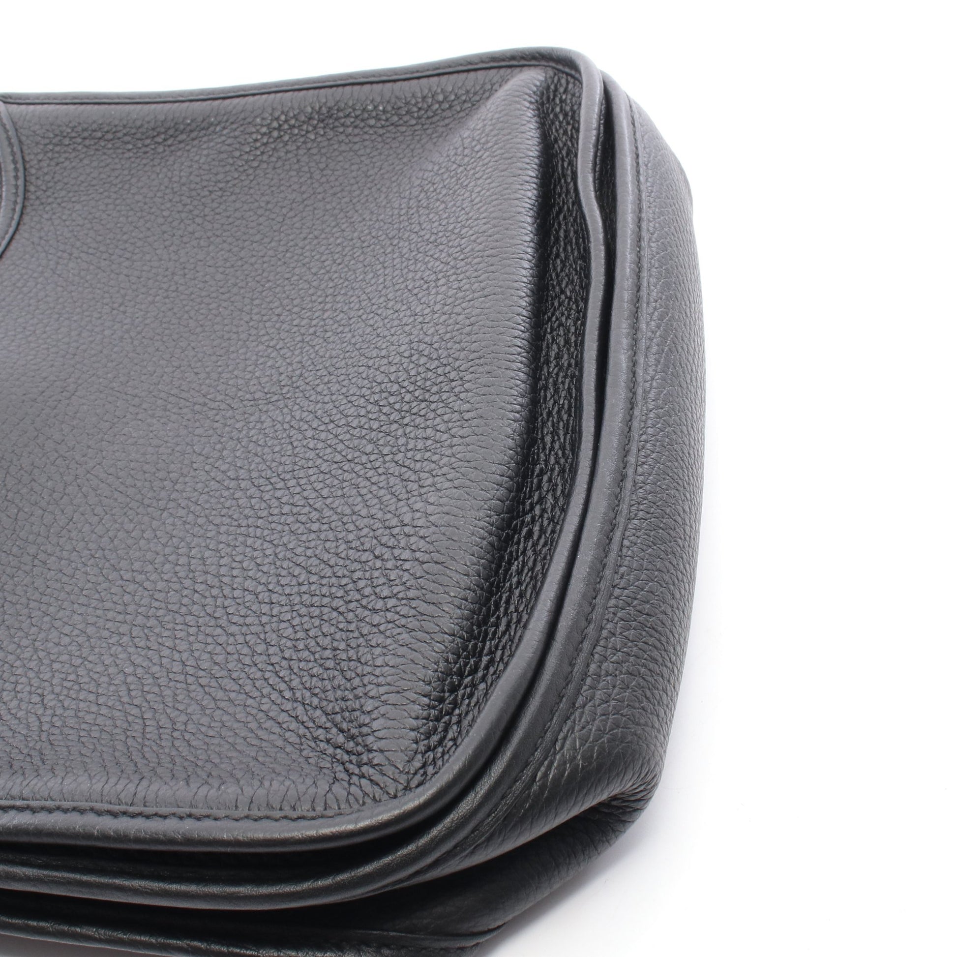 エヴリン 3 トロワ PM ショルダーバッグ トリヨンクレマンス ブラック ゴールド金具 B刻印 エルメス バッグ HERMES