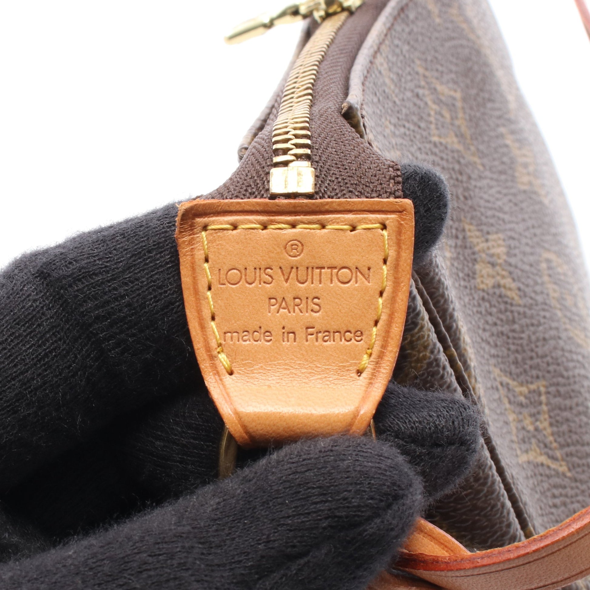 ポシェットアクセソワール モノグラム ハンドバッグ PVC レザー ブラウン ルイヴィトン バッグ LOUIS VUITTON