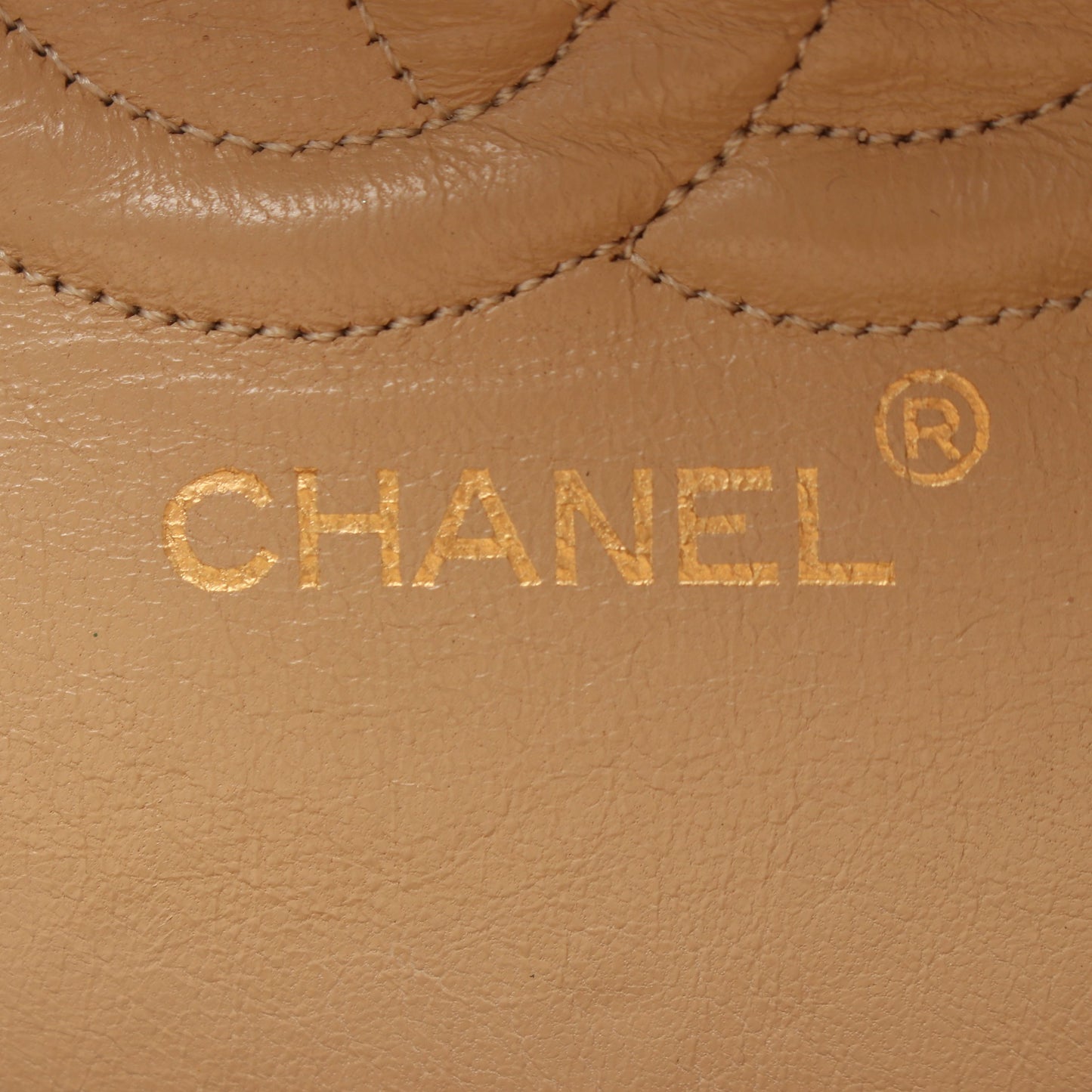マトラッセ Wフラップ Wチェーンショルダーバッグ ラムスキン ベージュ ゴールド金具 シャネル バッグ CHANEL