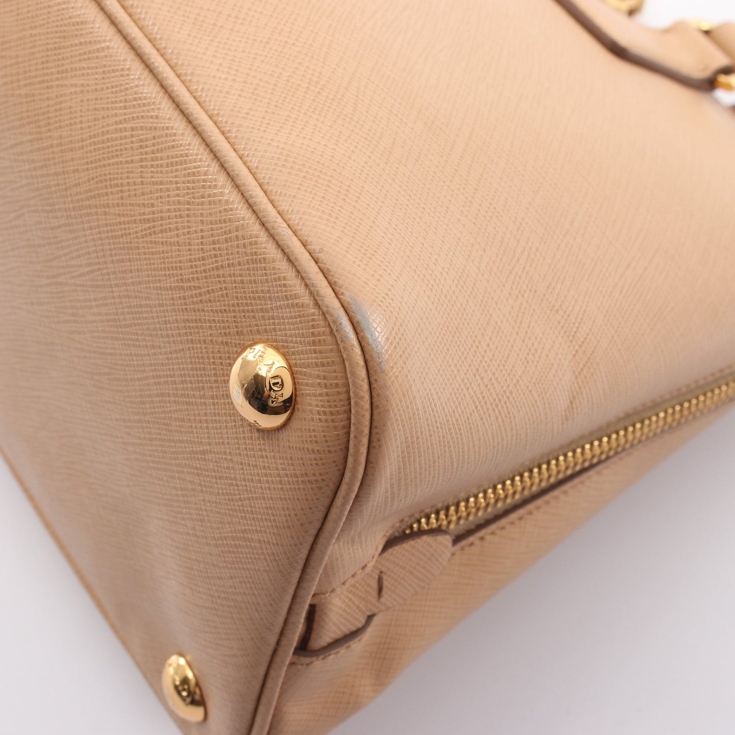 SAFFIANO LUX ハンドバッグ サフィアーノレザー ライトベージュ プラダ