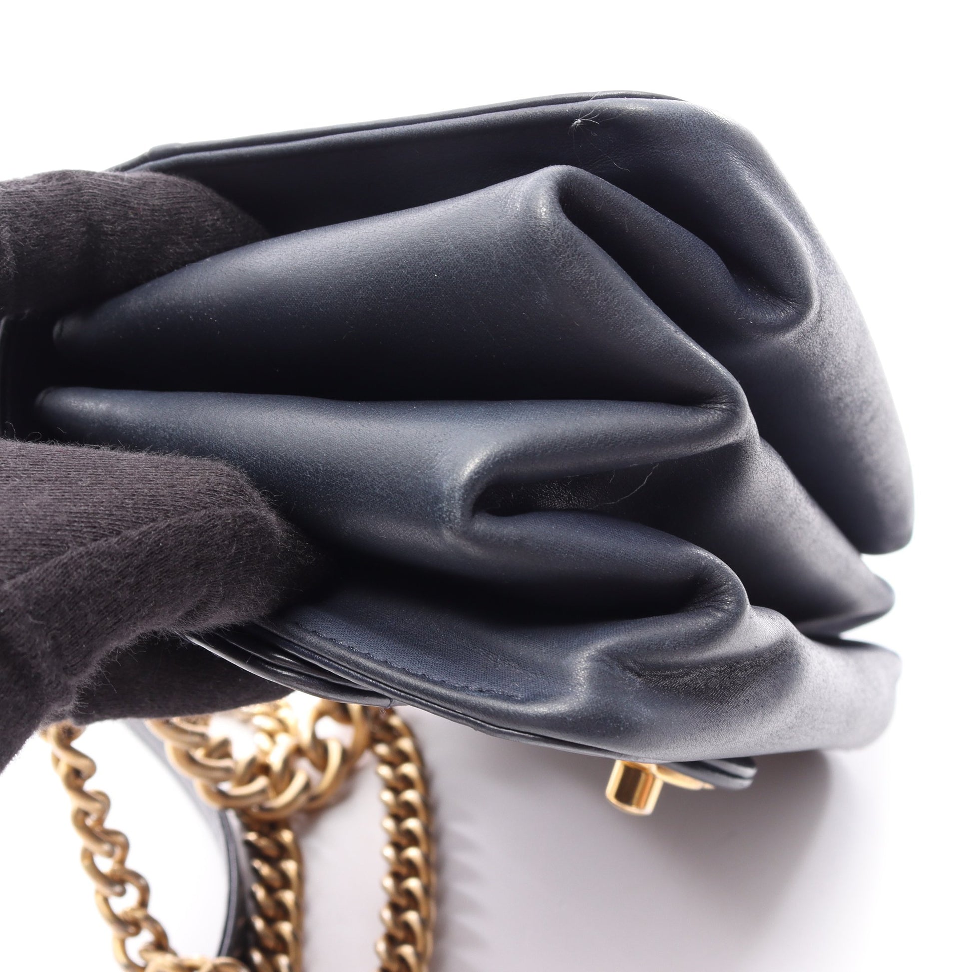 マトラッセ 2WAY チェーンショルダーバッグ レザー ネイビー ゴールド金具 シャネル バッグ CHANEL