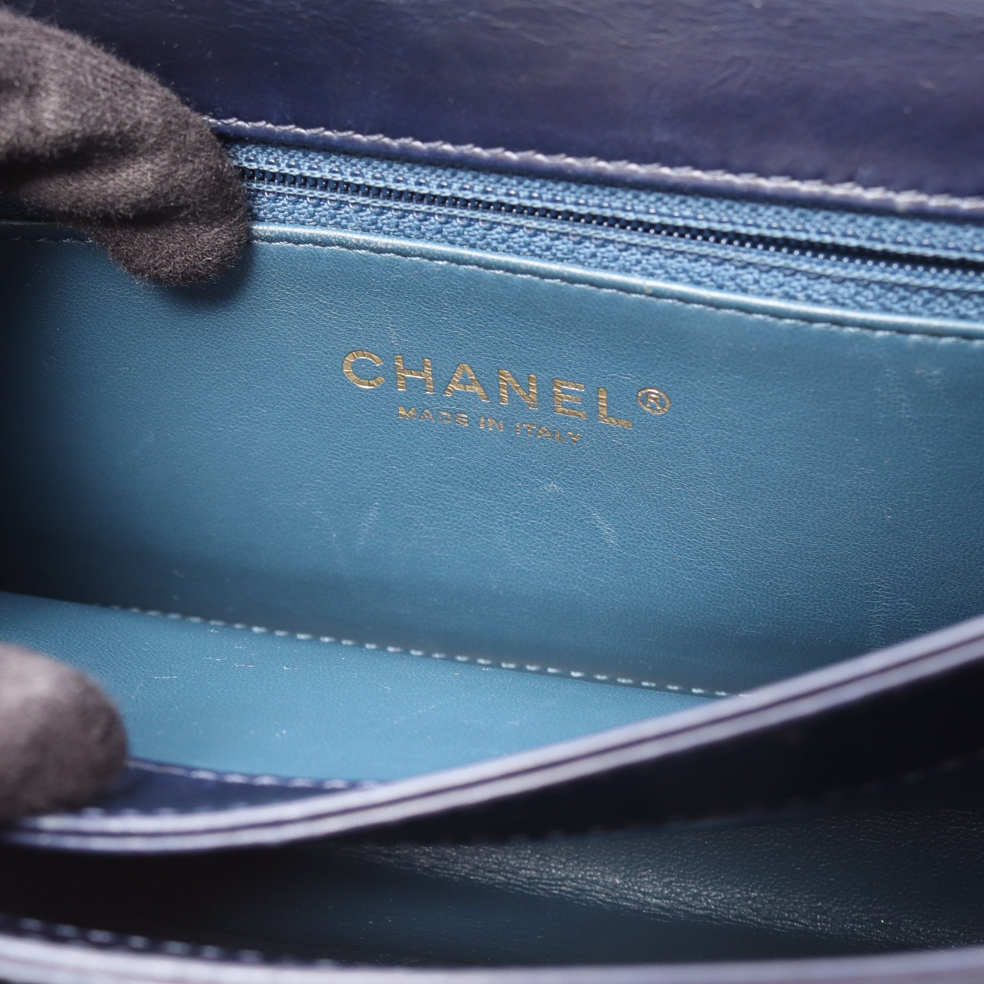 マトラッセ 2WAY チェーンショルダーバッグ レザー ネイビー ゴールド金具 シャネル バッグ CHANEL