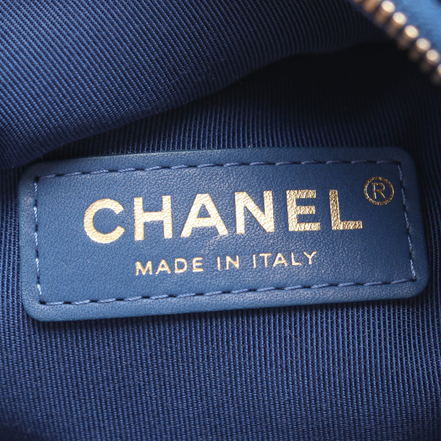 マトラッセ バックパック リュックサック キャビアスキン ブルー ゴールド金具 シャネル バッグ CHANEL