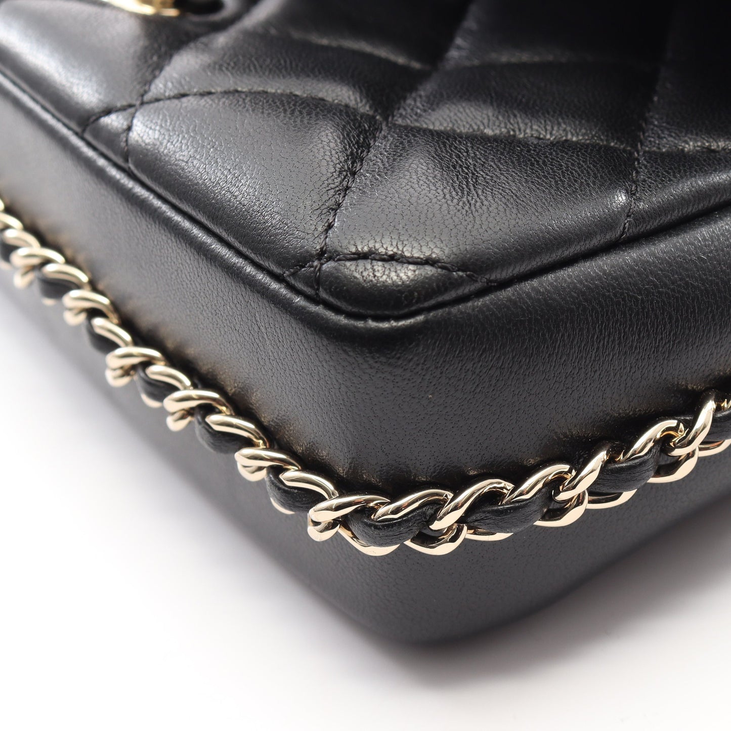 マトラッセ スモールフラップ チェーンショルダーバッグ ラムスキン ブラック ゴールド金具 シャネル バッグ CHANEL