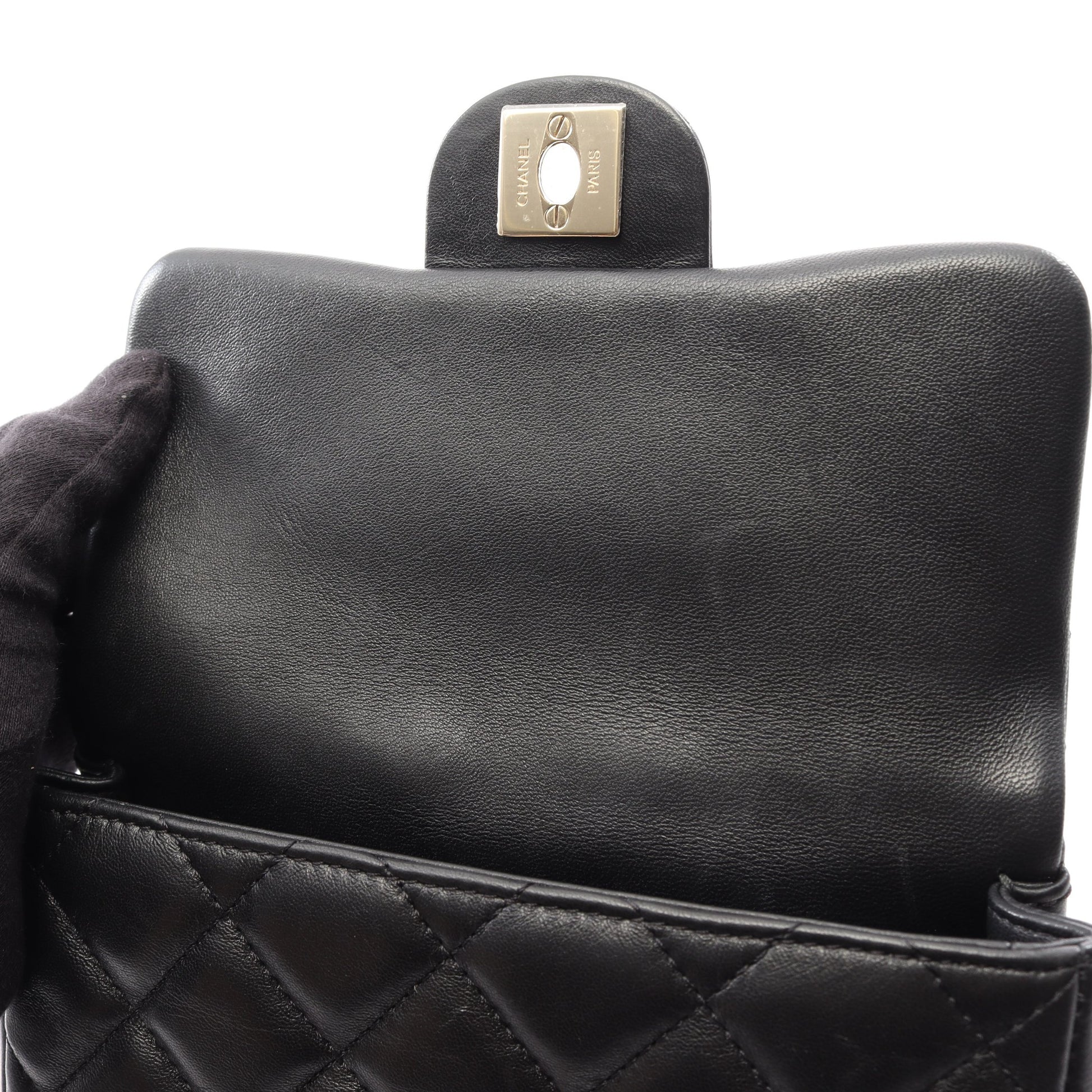 マトラッセ スモールフラップ チェーンショルダーバッグ ラムスキン ブラック ゴールド金具 シャネル バッグ CHANEL