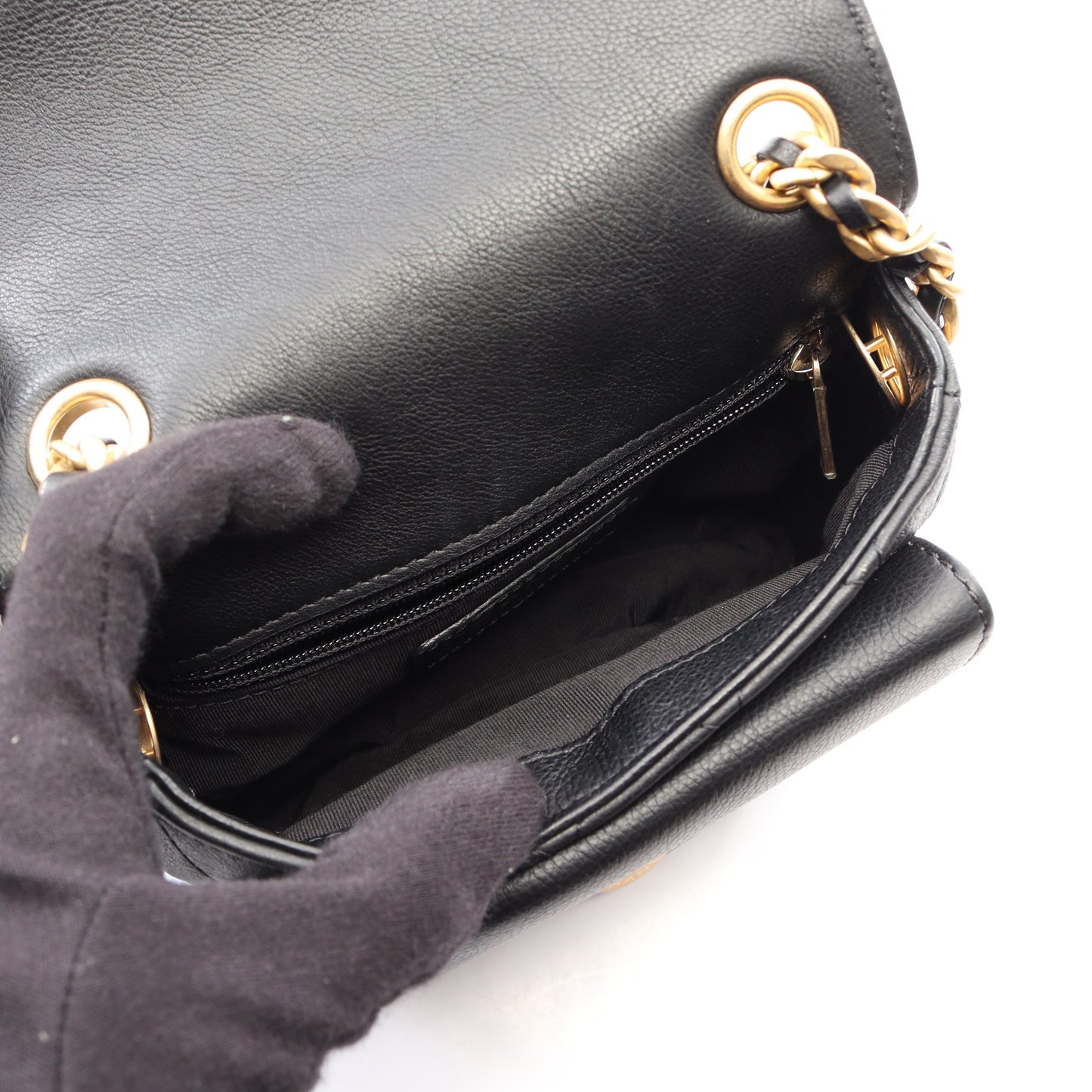 マトラッセ スモールフラップ チェーンショルダーバッグ キャビアスキン ブラック ゴールド金具 シャネル バッグ CHANEL