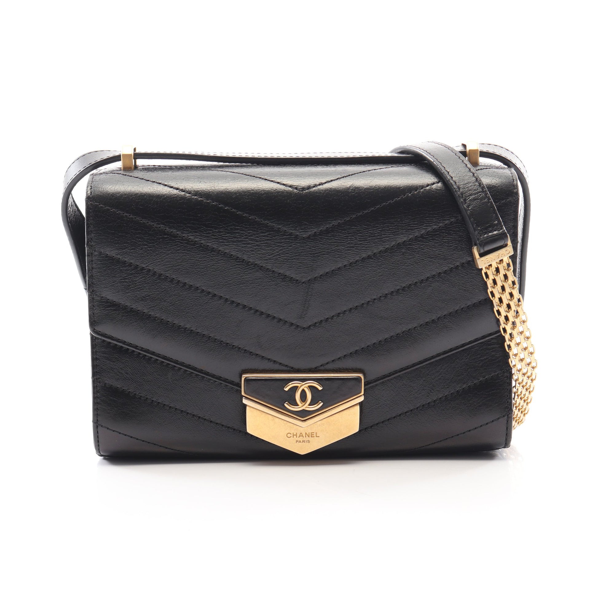 シェブロン Vステッチ メダル チェーンショルダーバッグ レザー ブラック ゴールド金具 シャネル バッグ CHANEL