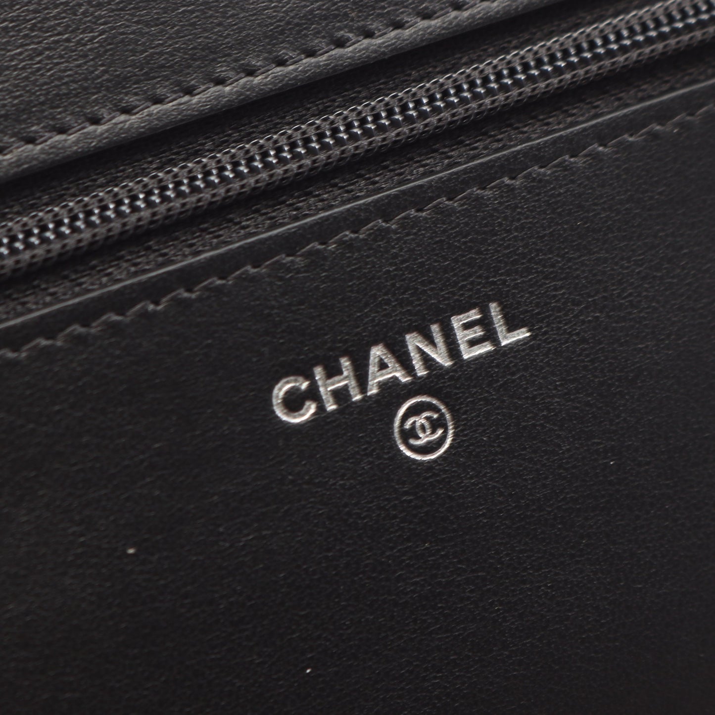ガブリエル ドゥ シャネル コンビ金具 チェーンウォレット シャイニーカーフスキン ブラック シャネル バッグ CHANEL