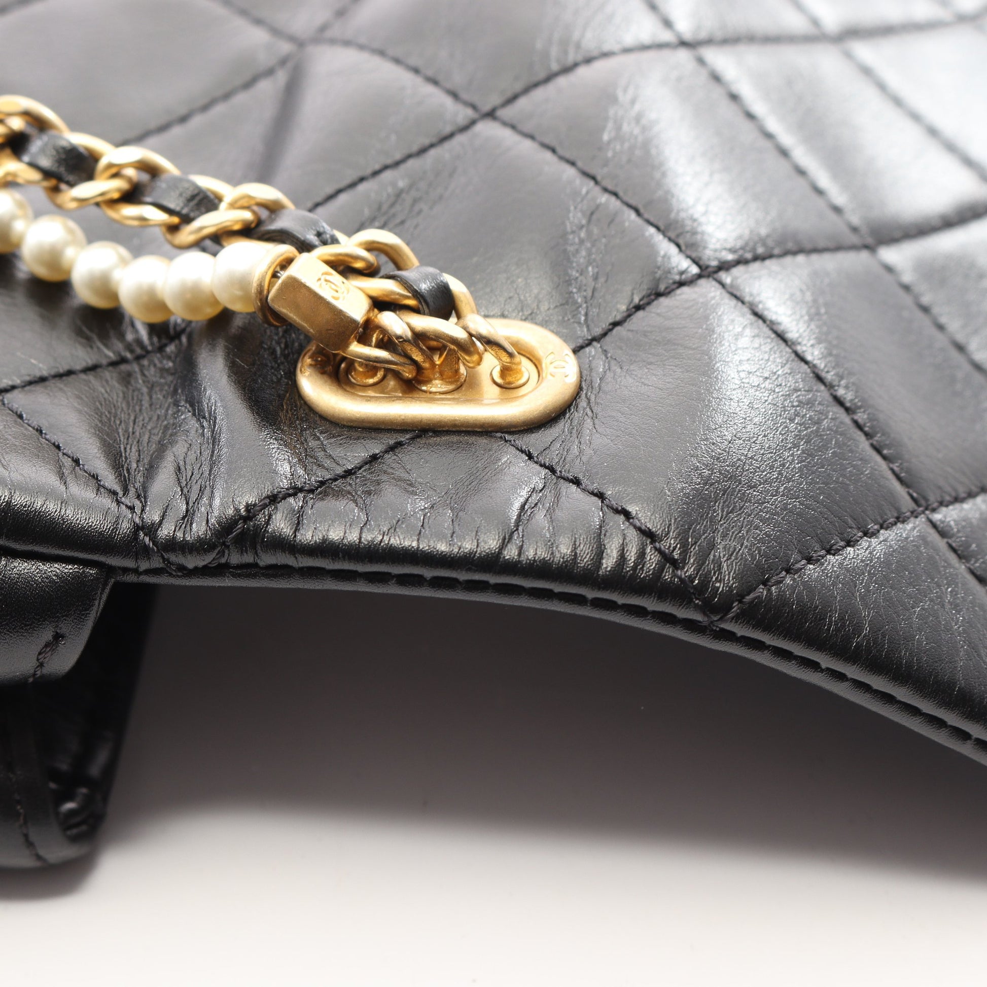 マトラッセ チェーンショルダーバッグ ラムスキン ブラック ゴールド金具 シャネル バッグ CHANEL