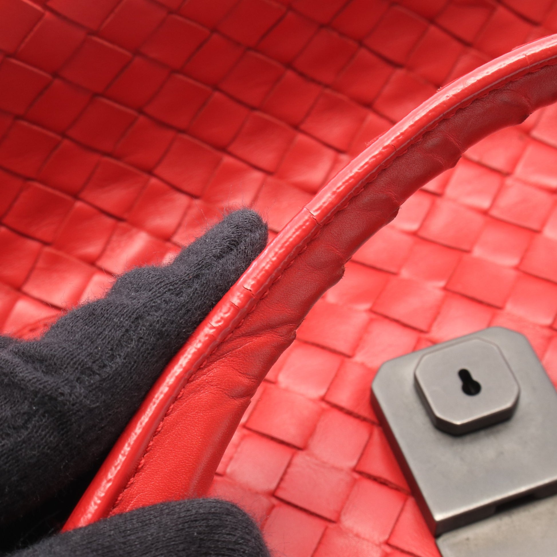 イントレチャート 2WAY ハンドバッグ レザー レッド ボッテガヴェネタ バッグ BOTTEGA VENETA