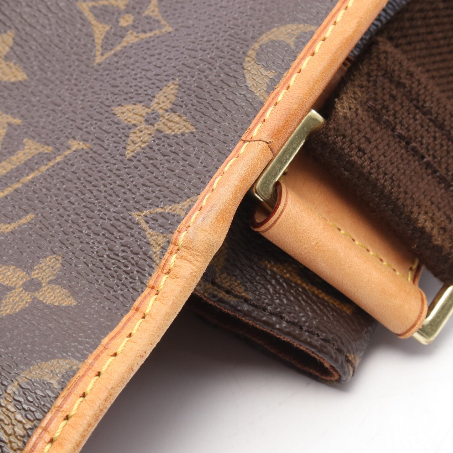 メッセンジャーPM ボスフォール モノグラム ショルダーバッグ PVC レザー ブラウン ルイヴィトン バッグ LOUIS VUITTON