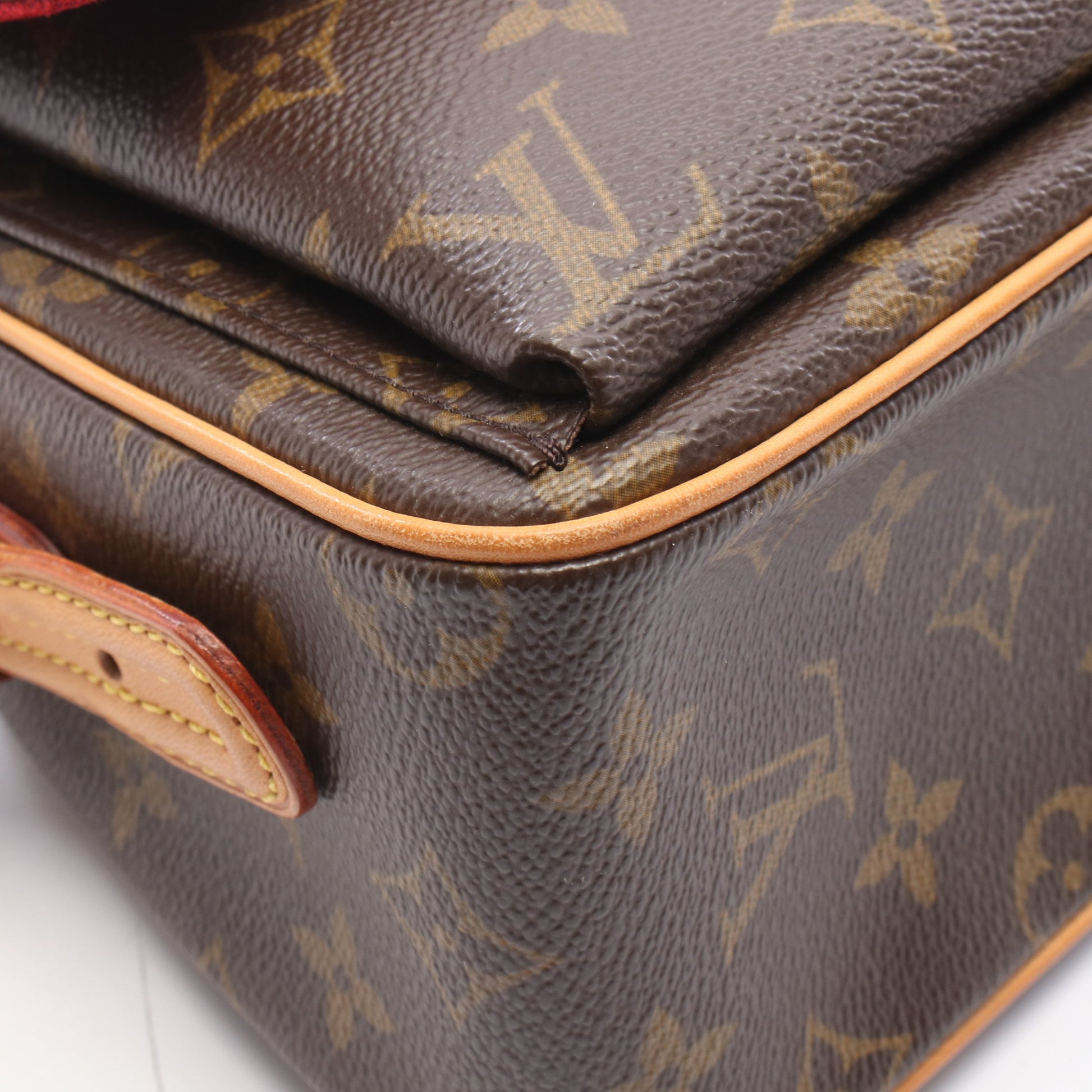 ヴィバシテMM モノグラム ショルダーバッグ PVC レザー ブラウン ルイヴィトン バッグ LOUIS VUITTON