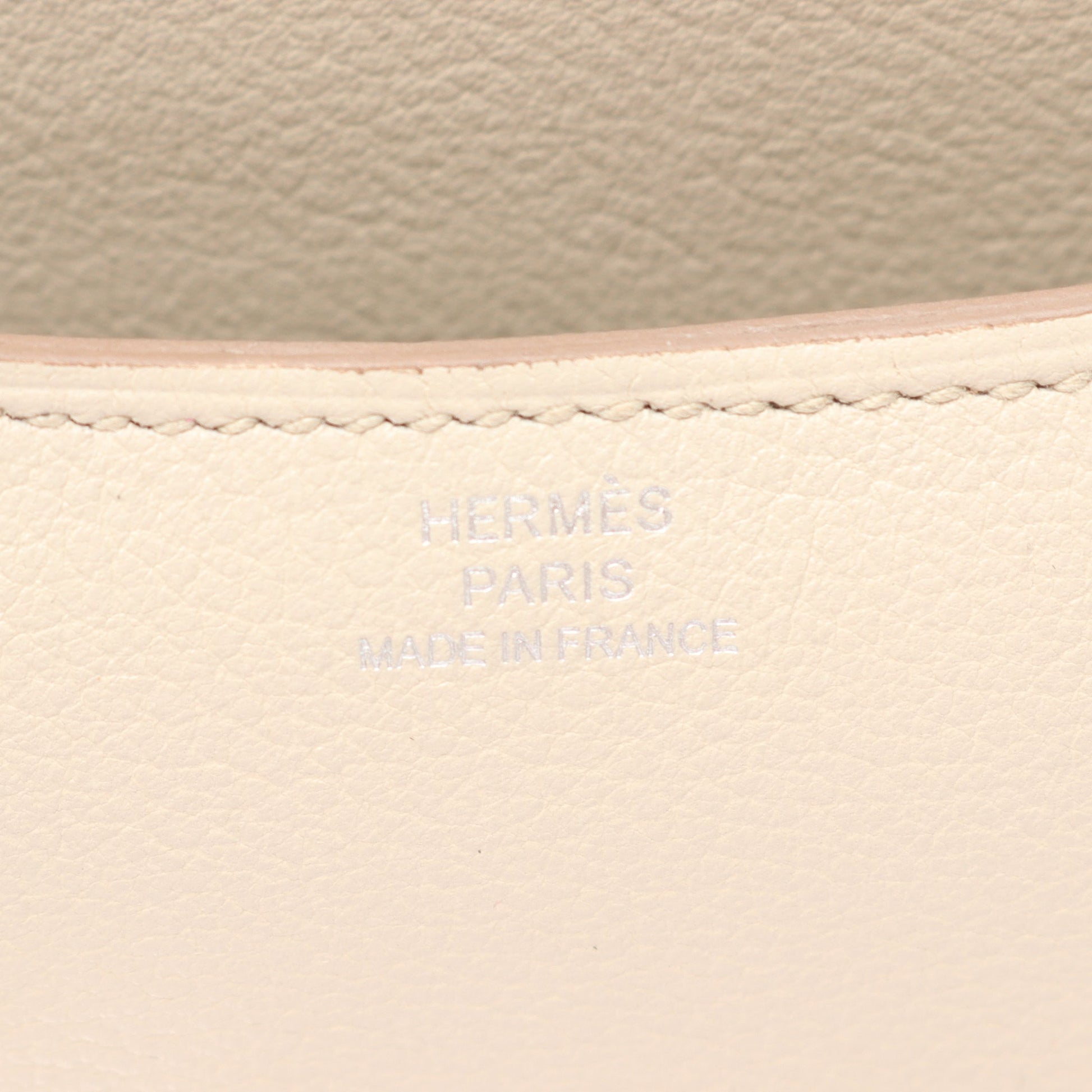 コンスタンス3 ミニ ベトン ショルダーバッグ エバーカラー アイボリー シルバー金具 C刻印 エルメス バッグ HERMES