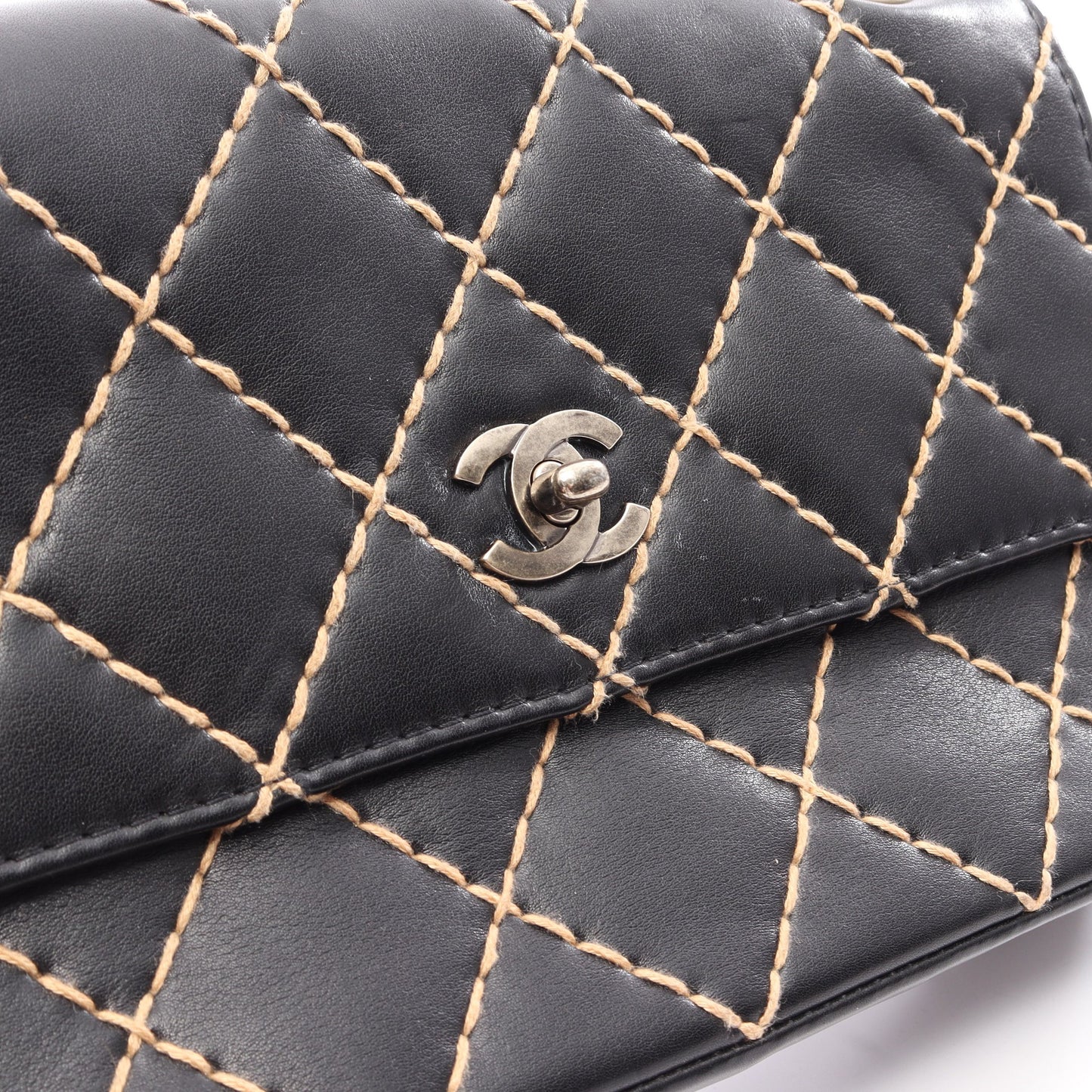 ワイルドステッチ Wチェーンショルダーバッグ レザー ブラック シルバー金具 シャネル バッグ CHANEL