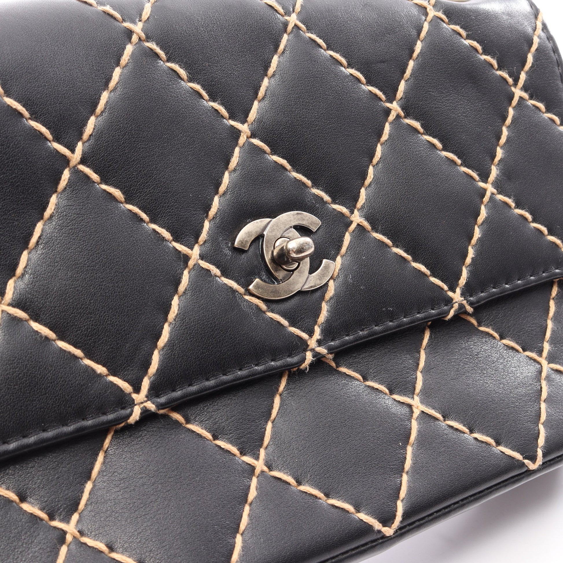 ワイルドステッチ Wチェーンショルダーバッグ レザー ブラック シルバー金具 シャネル バッグ CHANEL