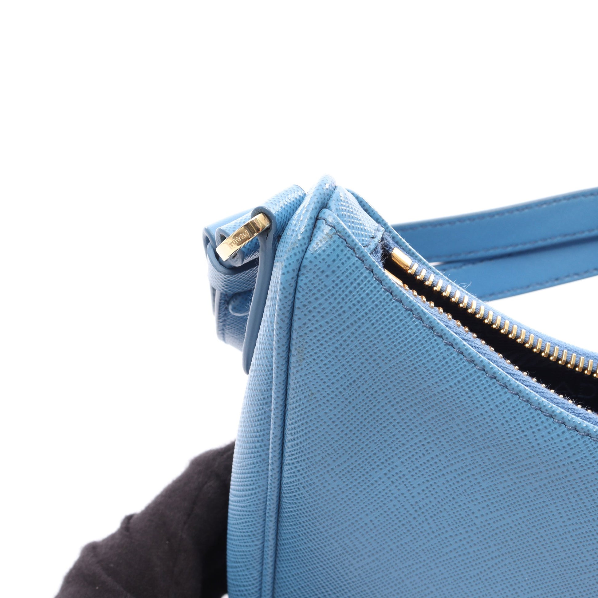 Re-Edition 2005 ミニバッグ ショルダーバッグ サフィアーノレザー ブルー プラダ バッグ PRADA
