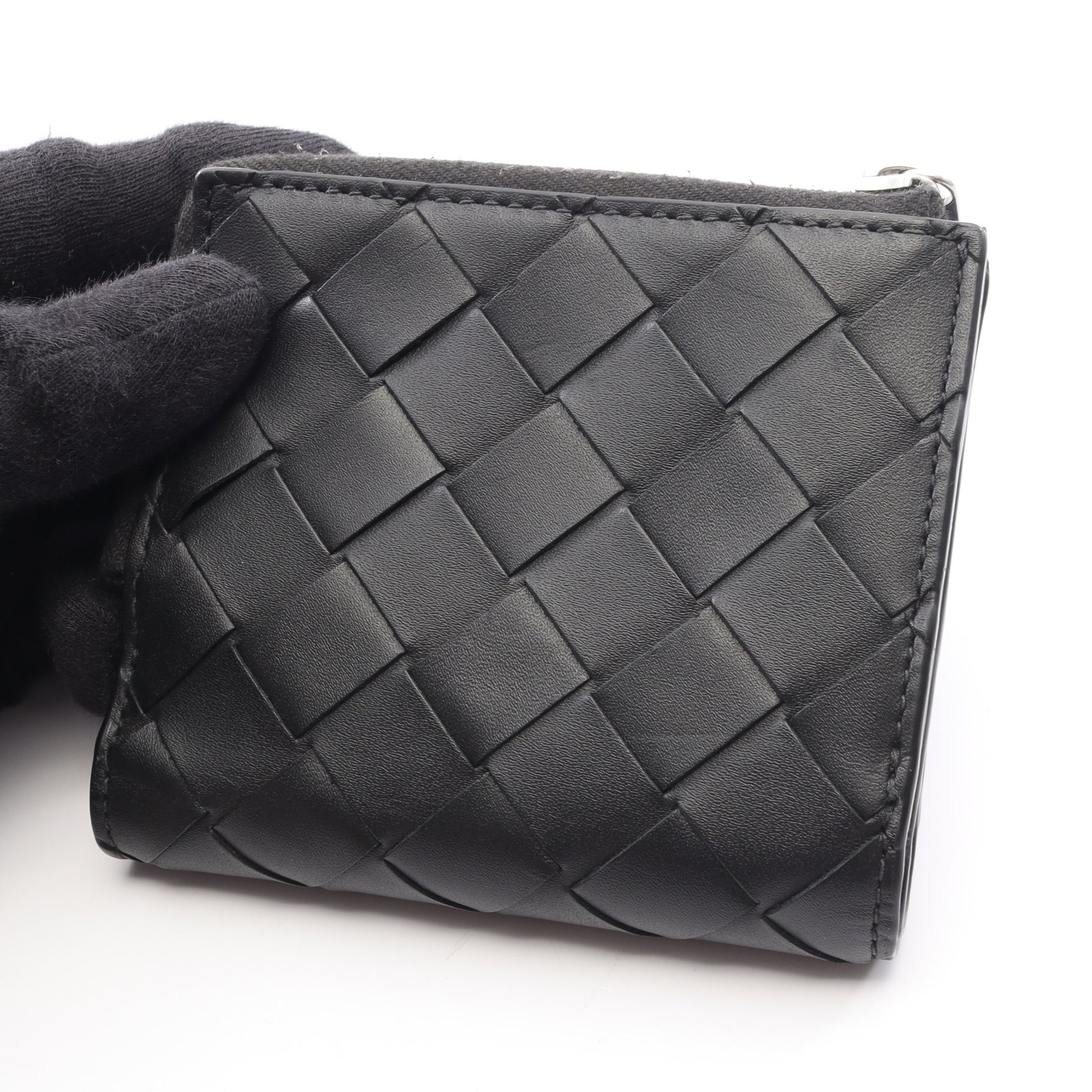 イントレチャート 二つ折り財布 レザー ブラック ボッテガヴェネタ 財布・小物 BOTTEGA VENETA