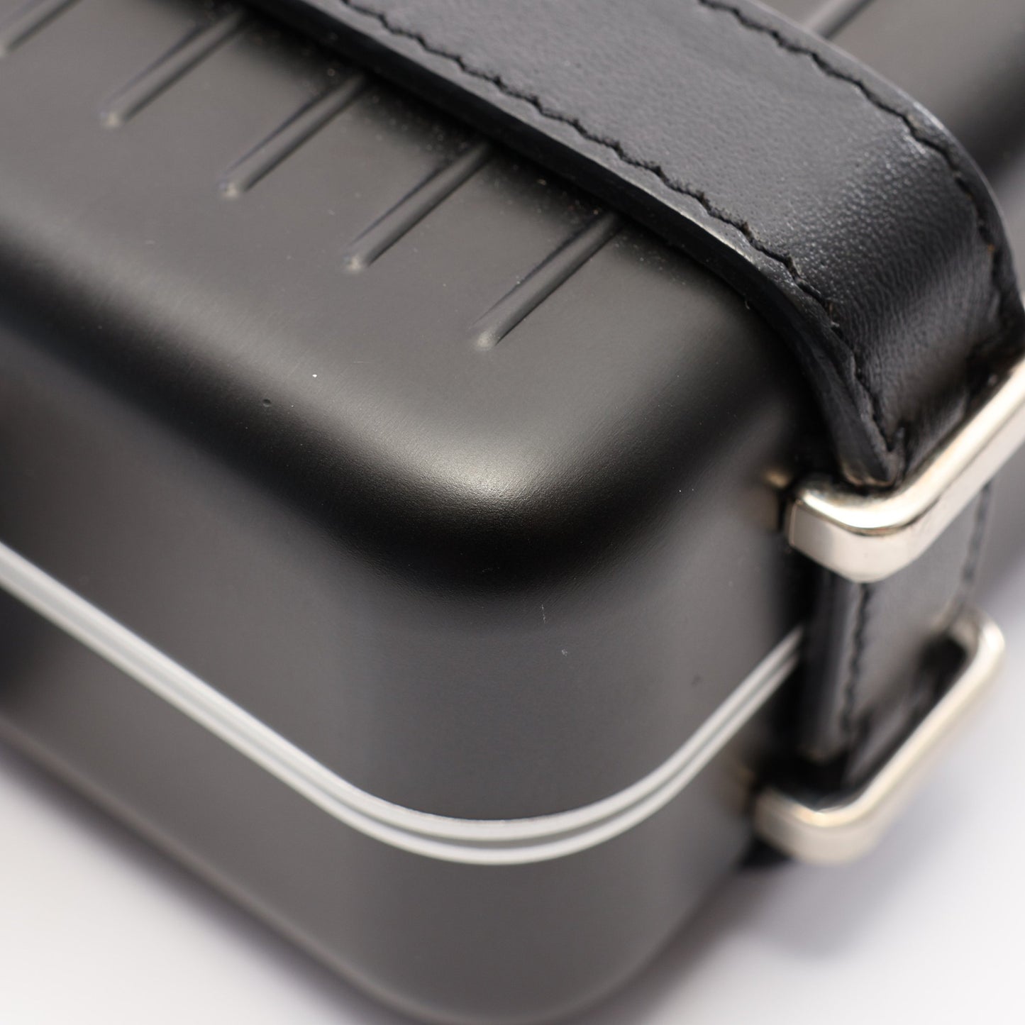 DIOR × RIMOWA パーソナルクラッチバッグ ショルダーバッグ ショルダーウォレット アルミニウム レザー ブラック ディオール